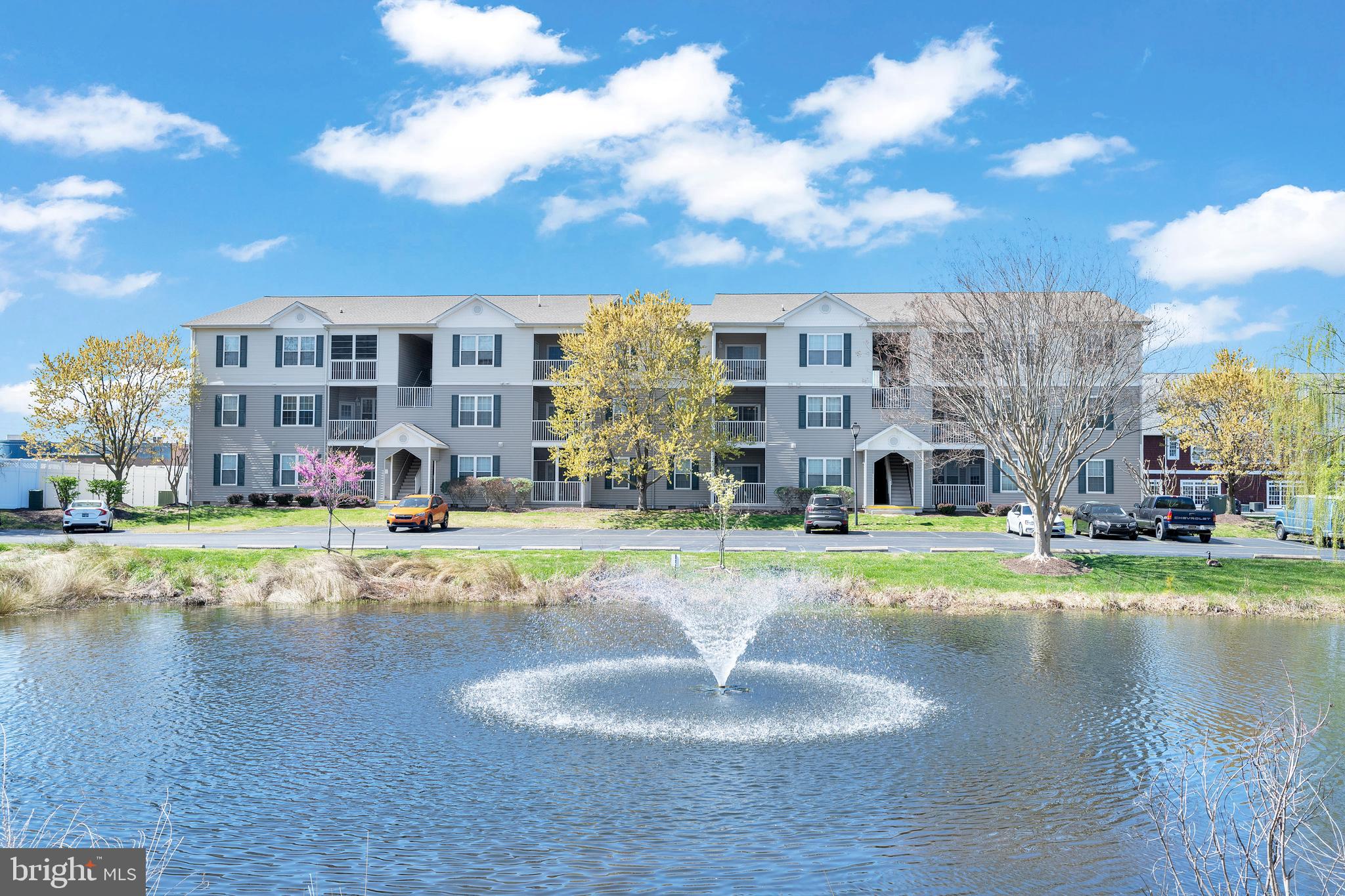 1400 PEBBLE DRIVE 1424