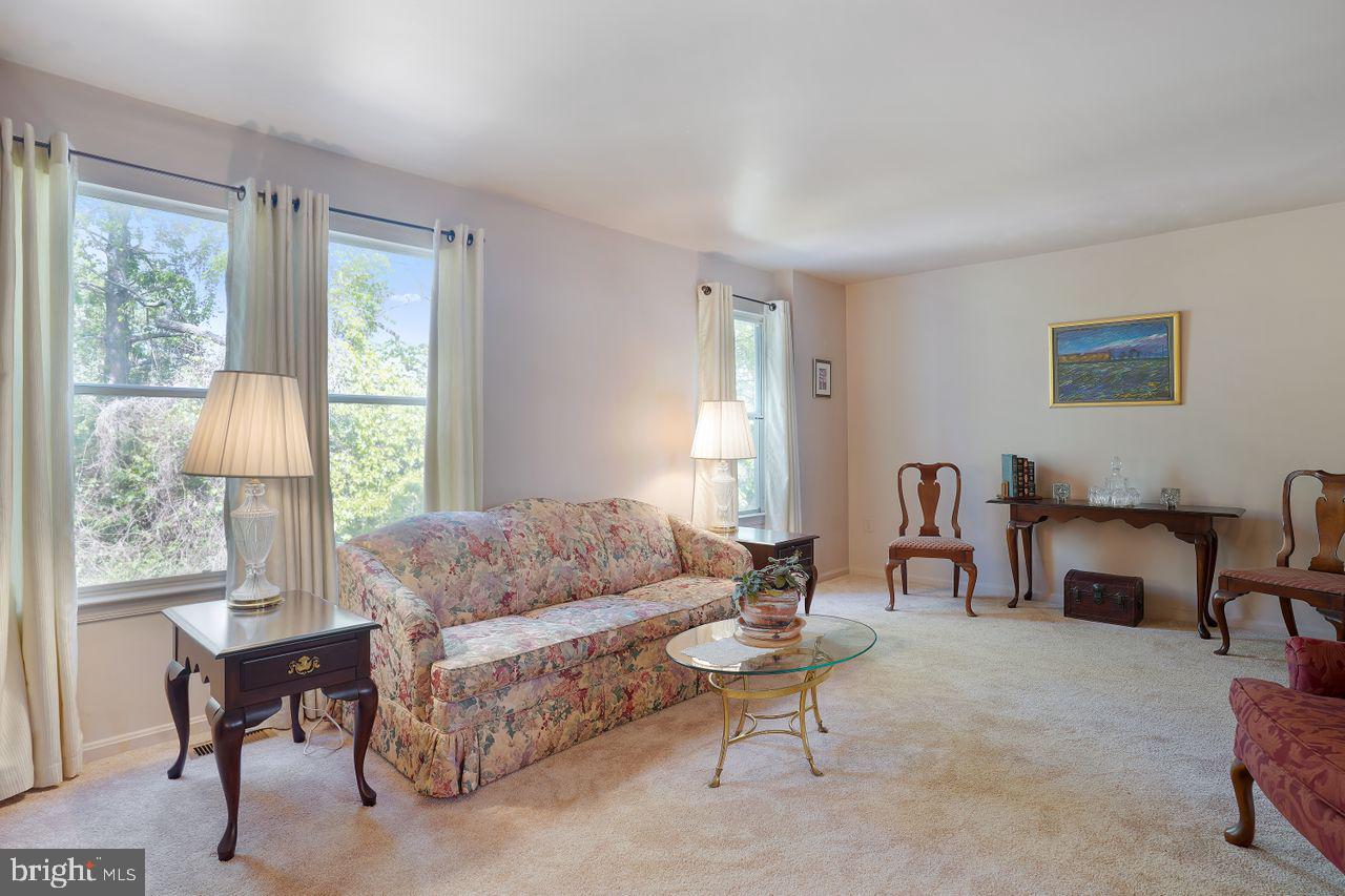 HILLSDALE - Residential