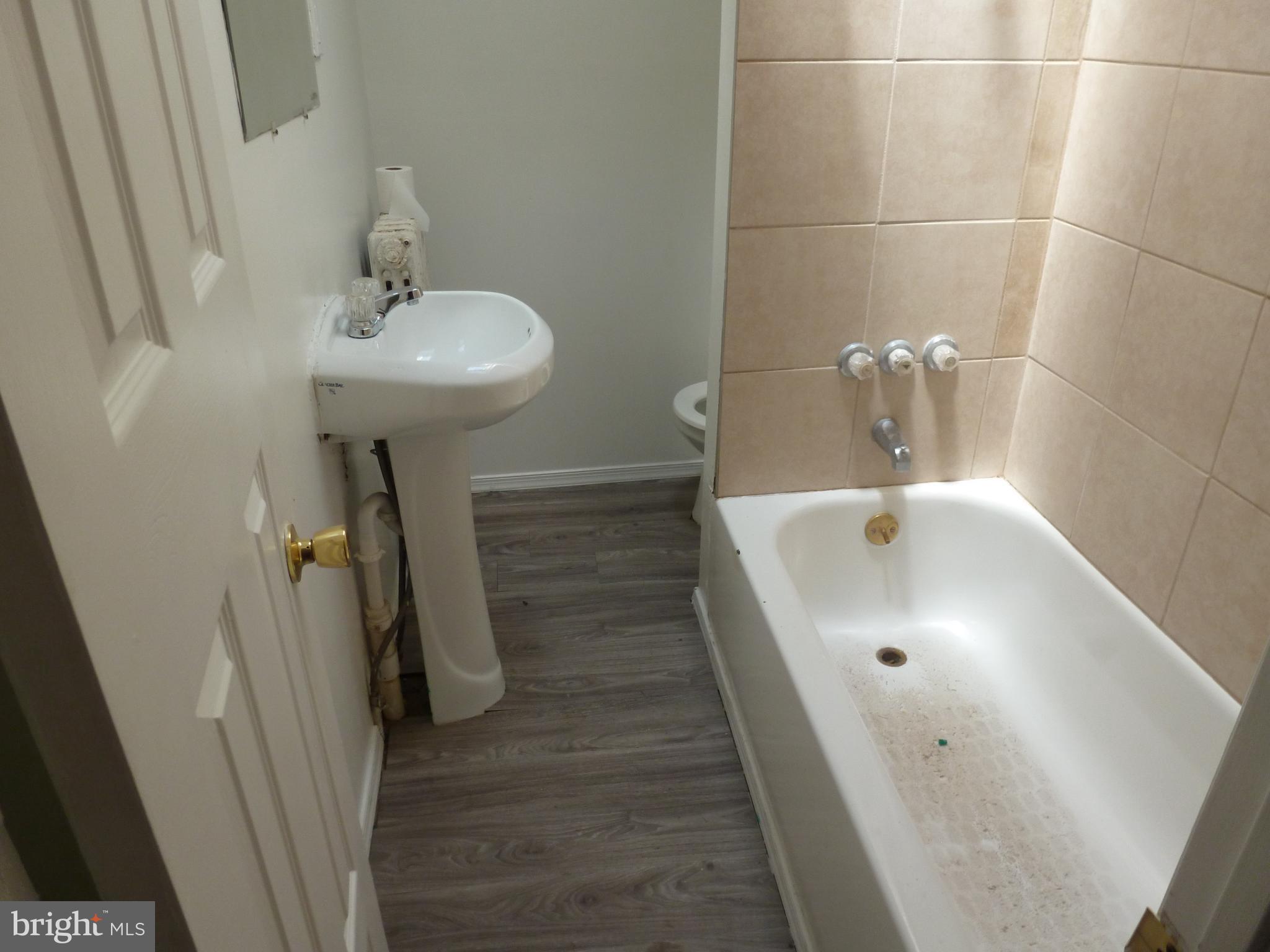 KENSINGTON - Residential