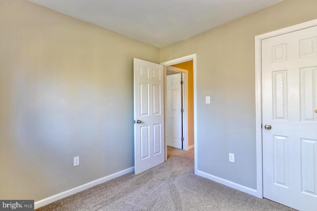 BURKE CENTRE - Residential