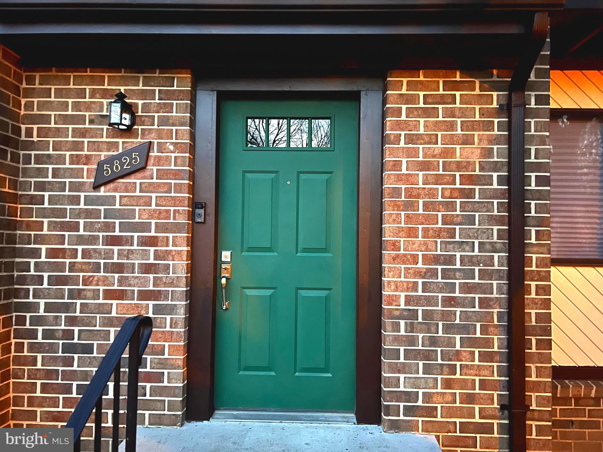 BURKE CENTRE - Residential