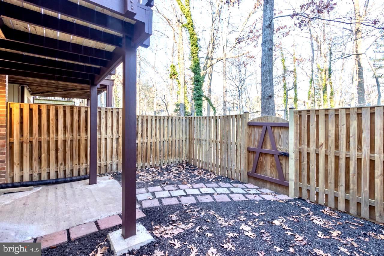 BURKE CENTRE - Residential