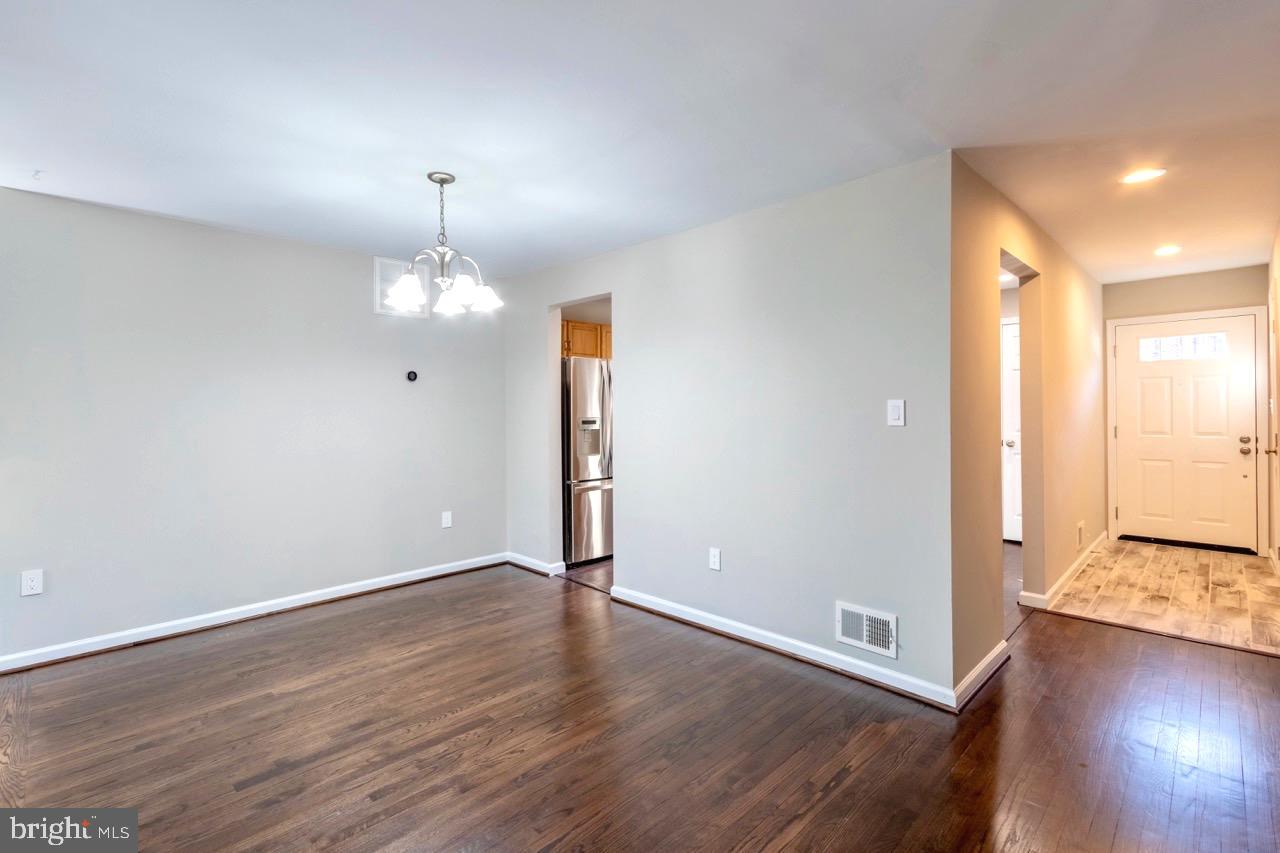 BURKE CENTRE - Residential