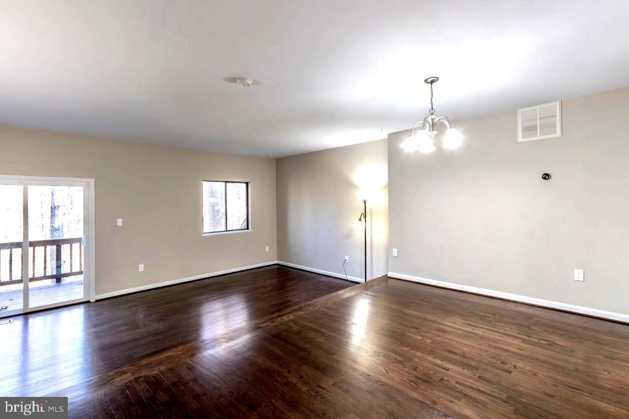 BURKE CENTRE - Residential