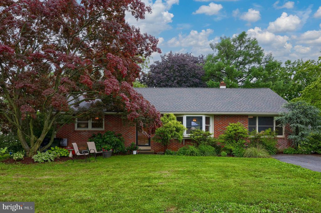 Photo of 46 SUNRISE AVE, LANCASTER, PA 17601 (MLS # PALA2037090)