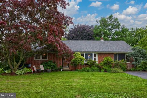 Photo of 46 SUNRISE AVE, LANCASTER, PA 17601 (MLS # PALA2037090)