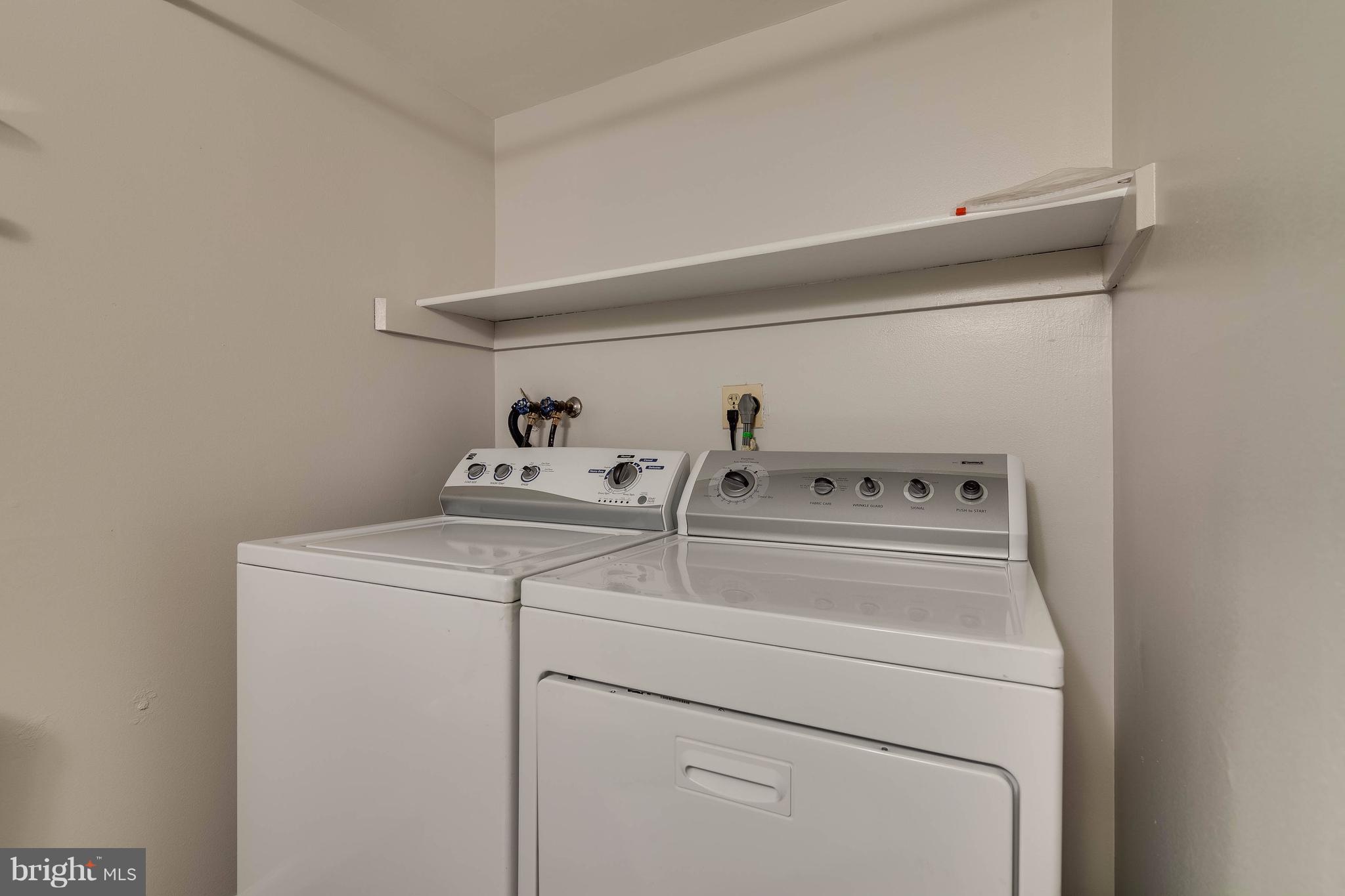 FAIRLINGTON MEWS - Residential