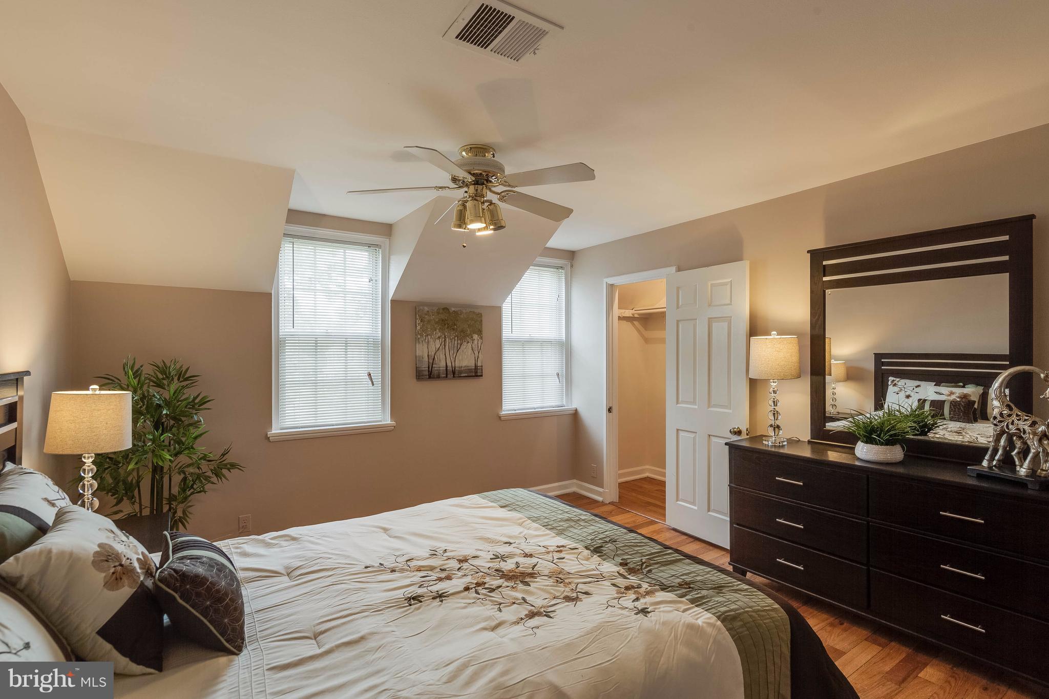 FAIRLINGTON MEWS - Residential