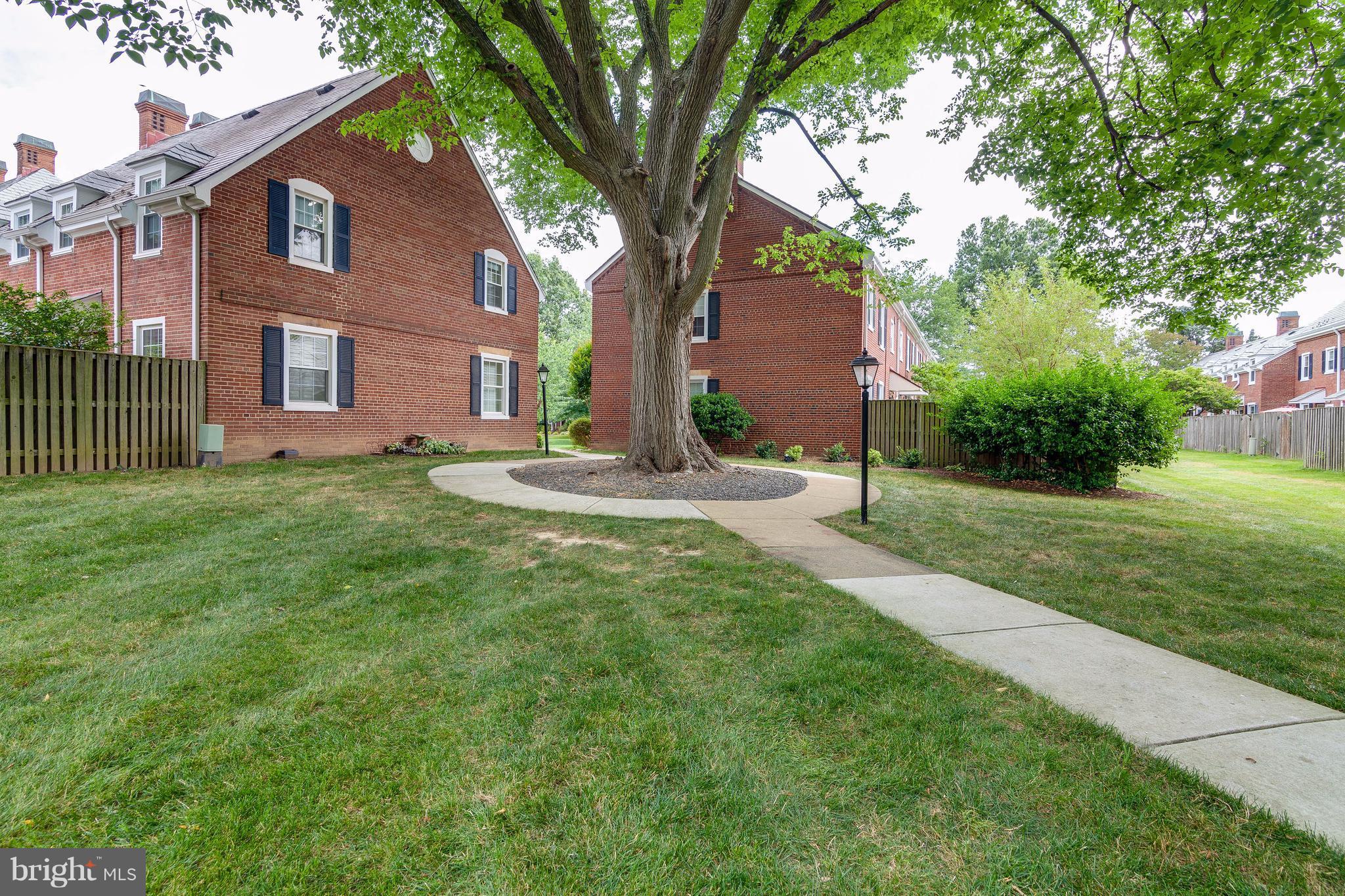 FAIRLINGTON MEWS - Residential