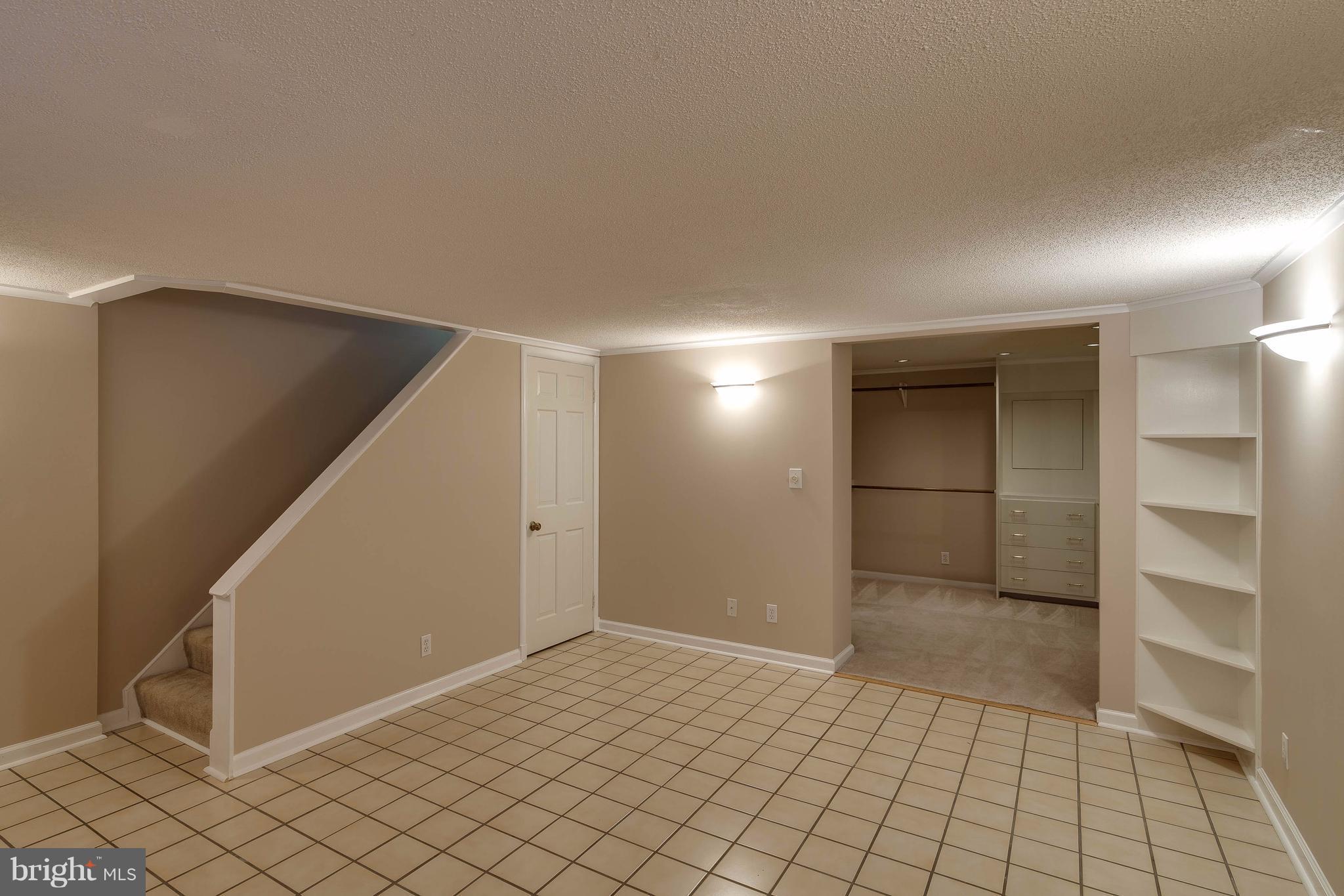 FAIRLINGTON MEWS - Residential