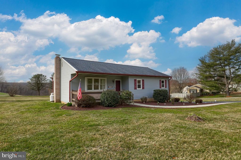 Photo of 1003 DRY WELLS RD, QUARRYVILLE, PA 17566 (MLS # PALA2032358)