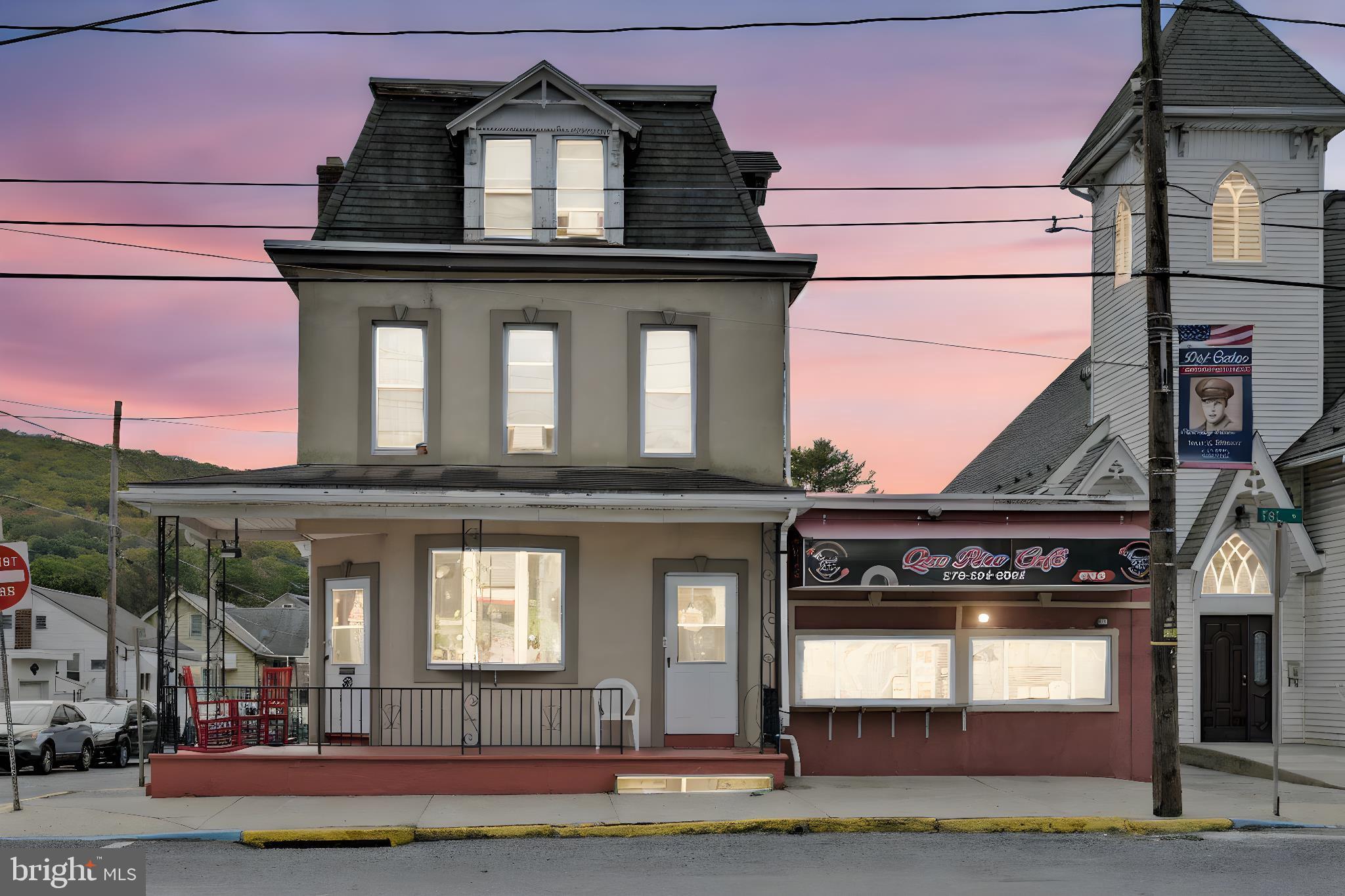 219 PIKE STREET