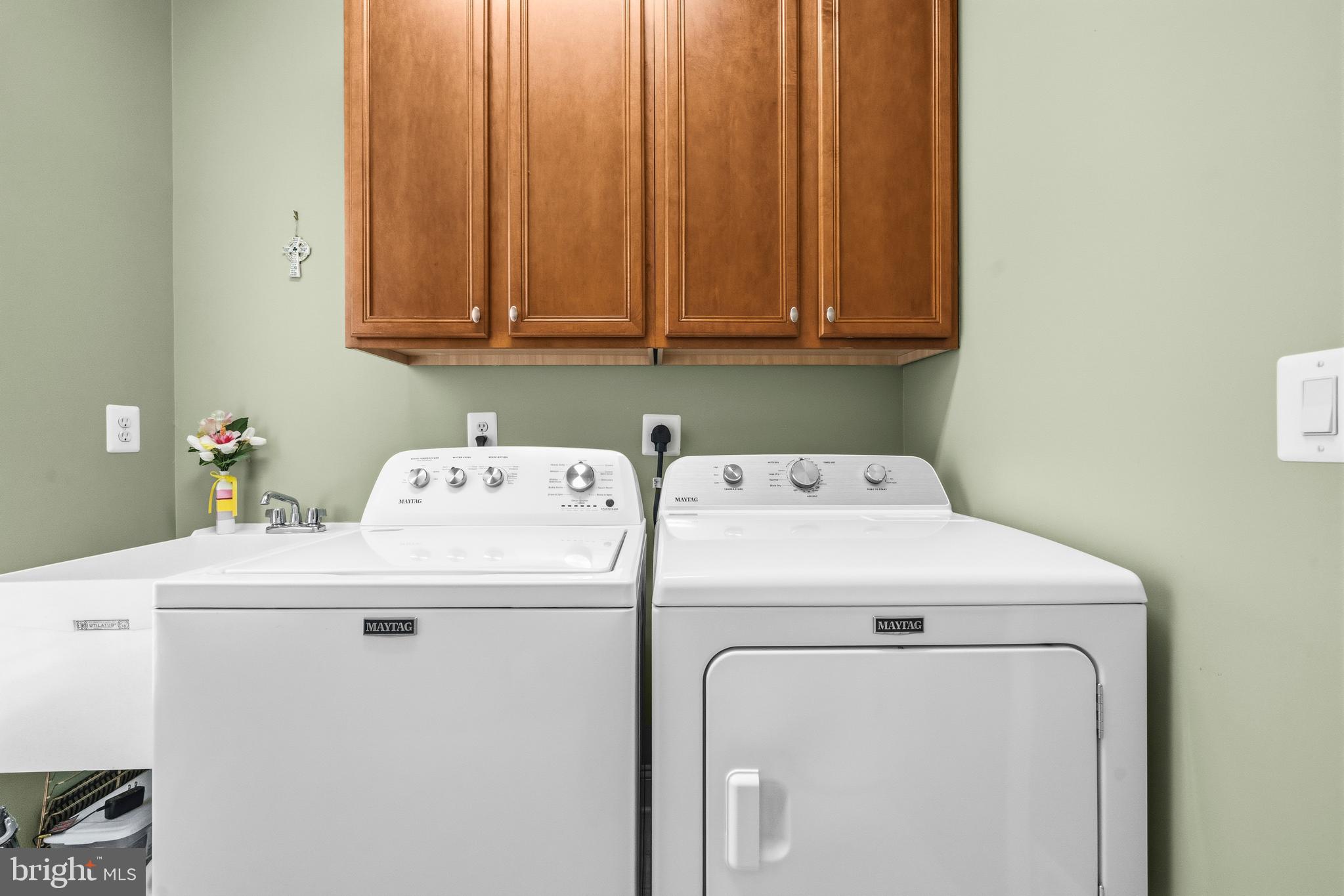 REGENCY AT DOMINION VALLEY - Residential