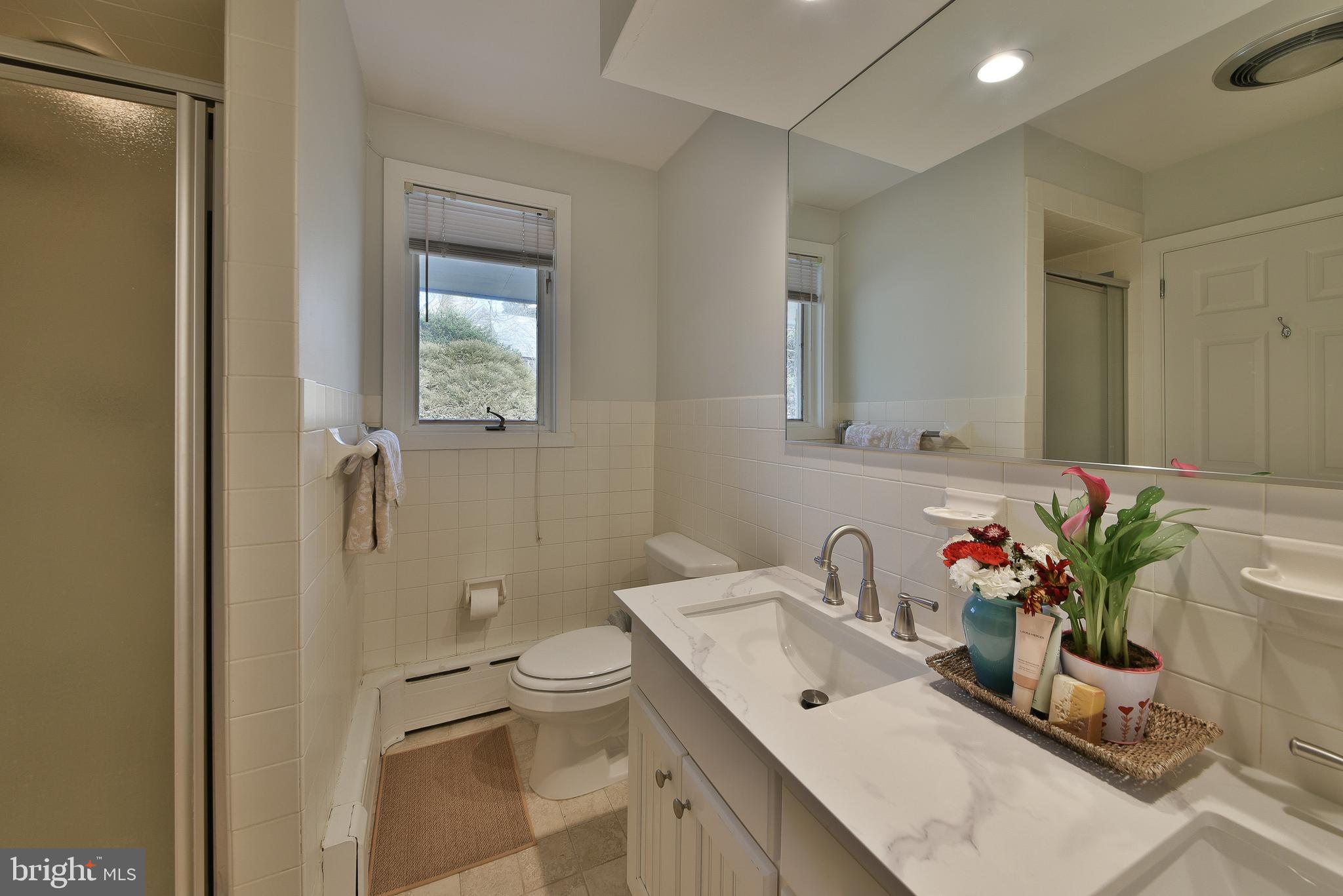 CHESTNUT HILL - Residential