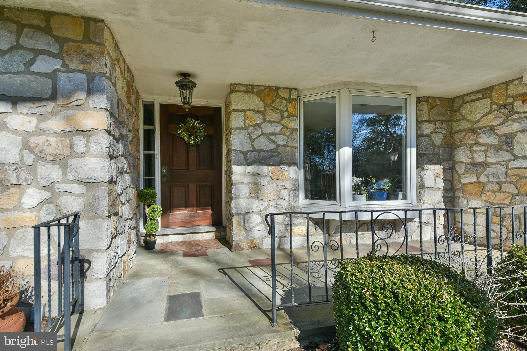 CHESTNUT HILL - Residential