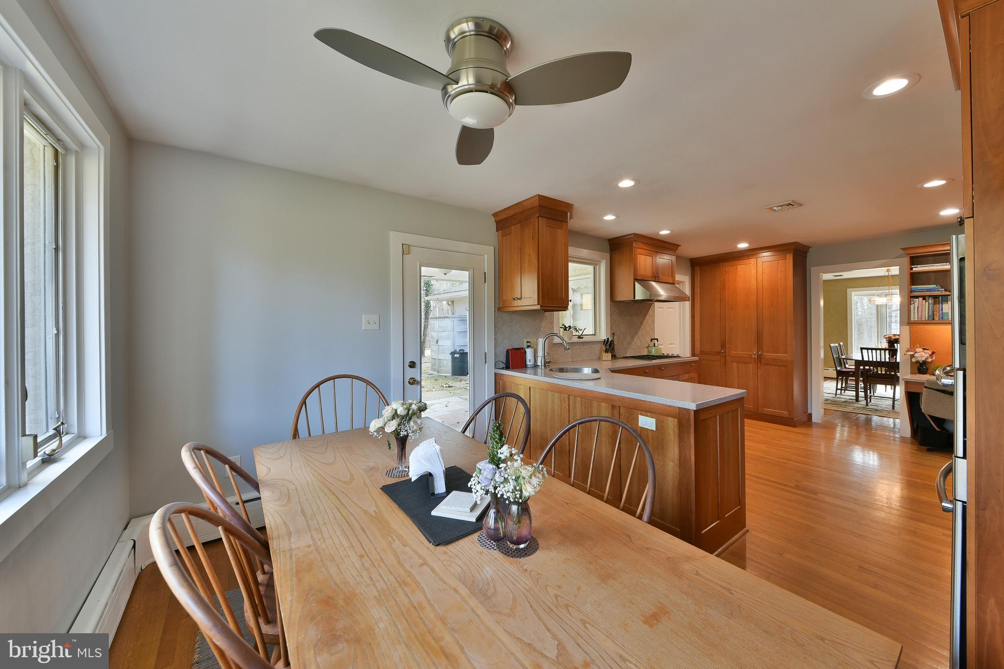 CHESTNUT HILL - Residential