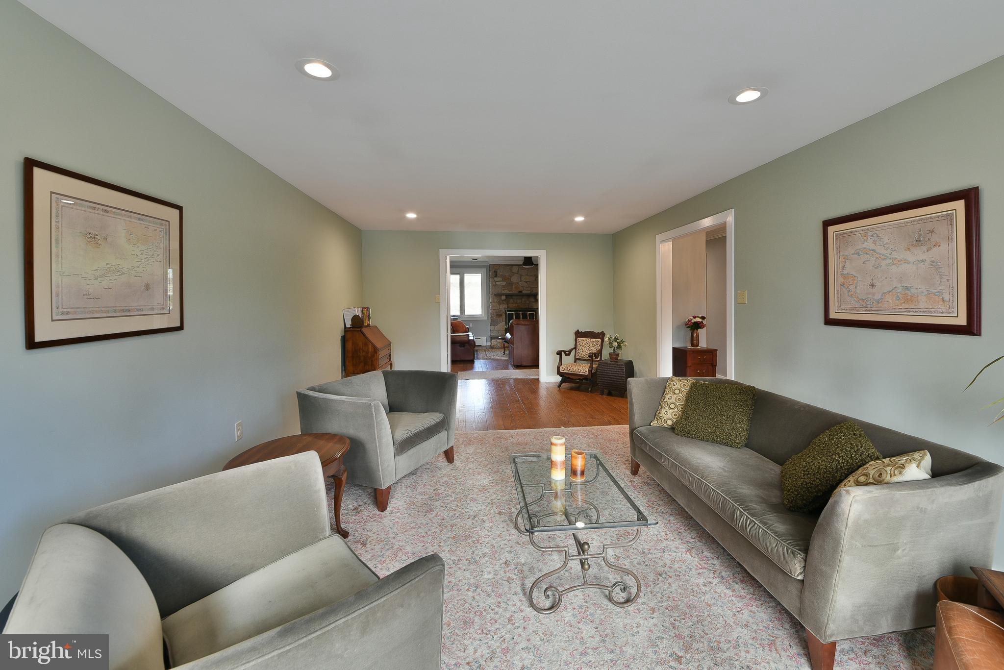 CHESTNUT HILL - Residential