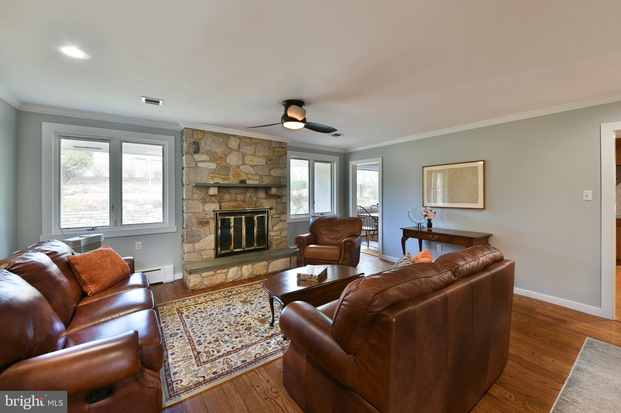 CHESTNUT HILL - Residential