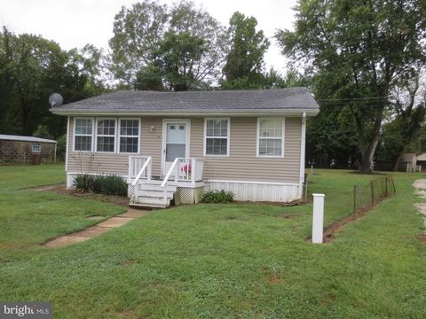 21 HACKS POINT ROAD EARLEVILLE MD 21919