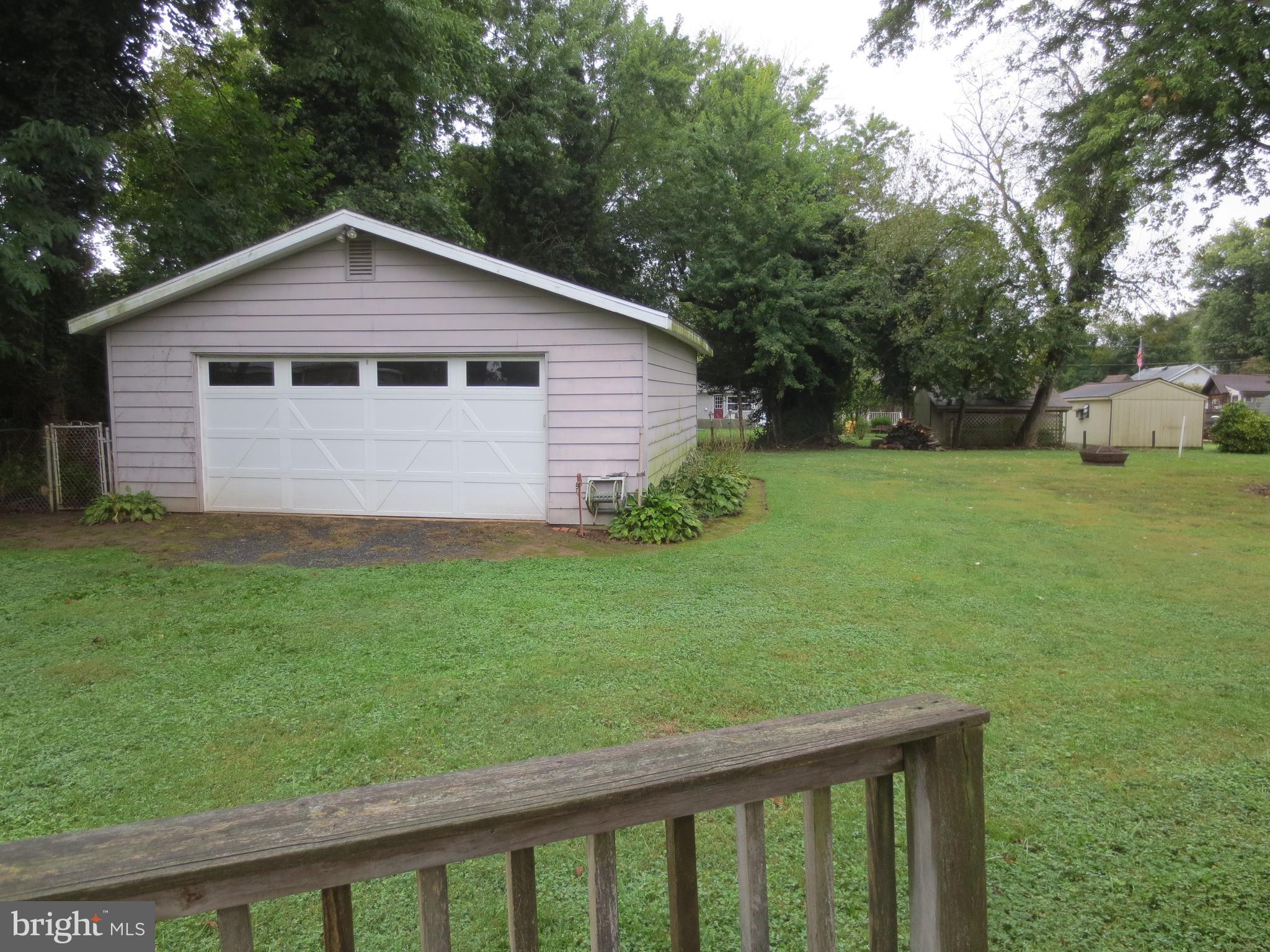 HACKS POINT BEACH - Residential