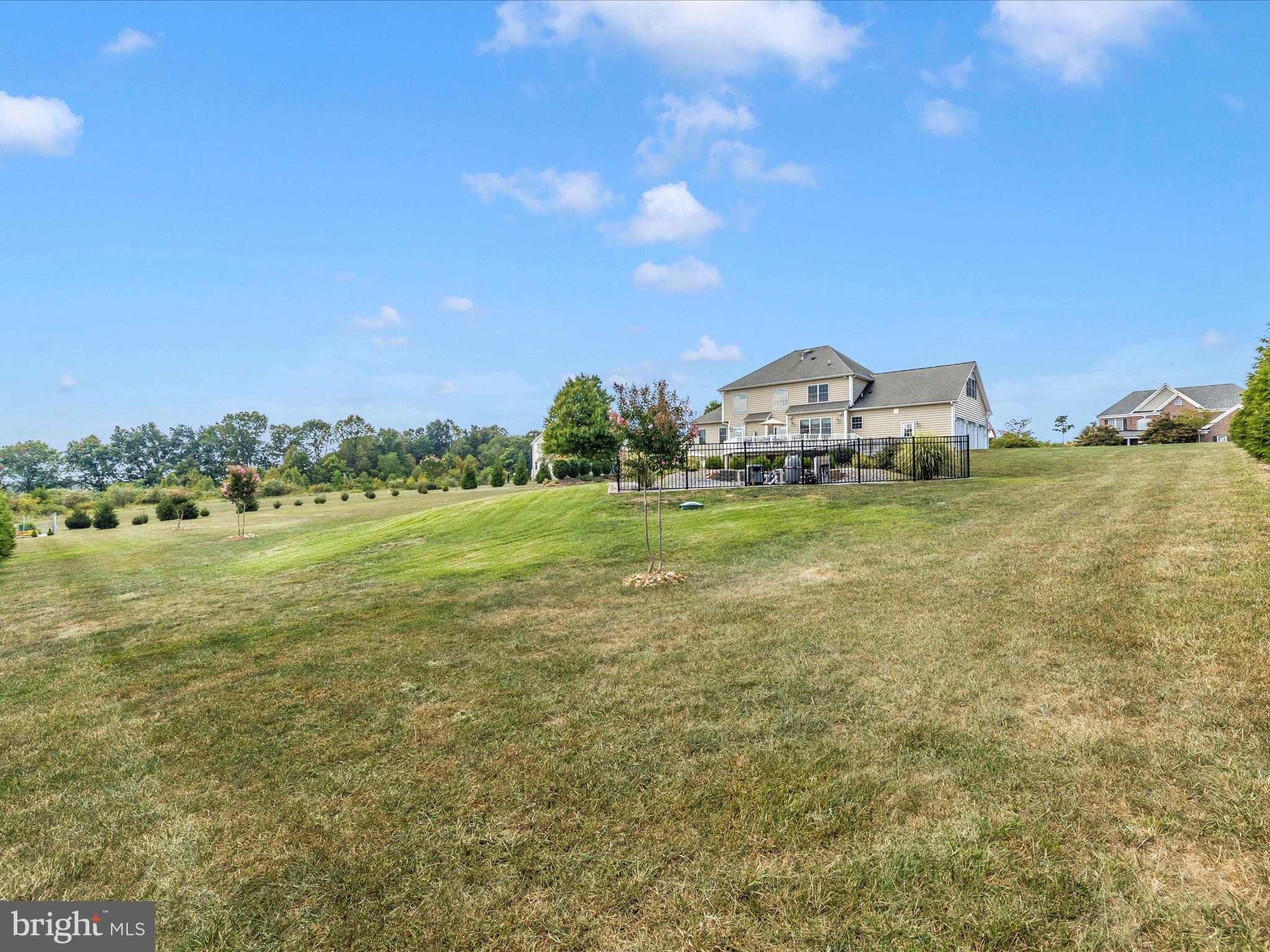 CAROLINES CROSSING - Residential