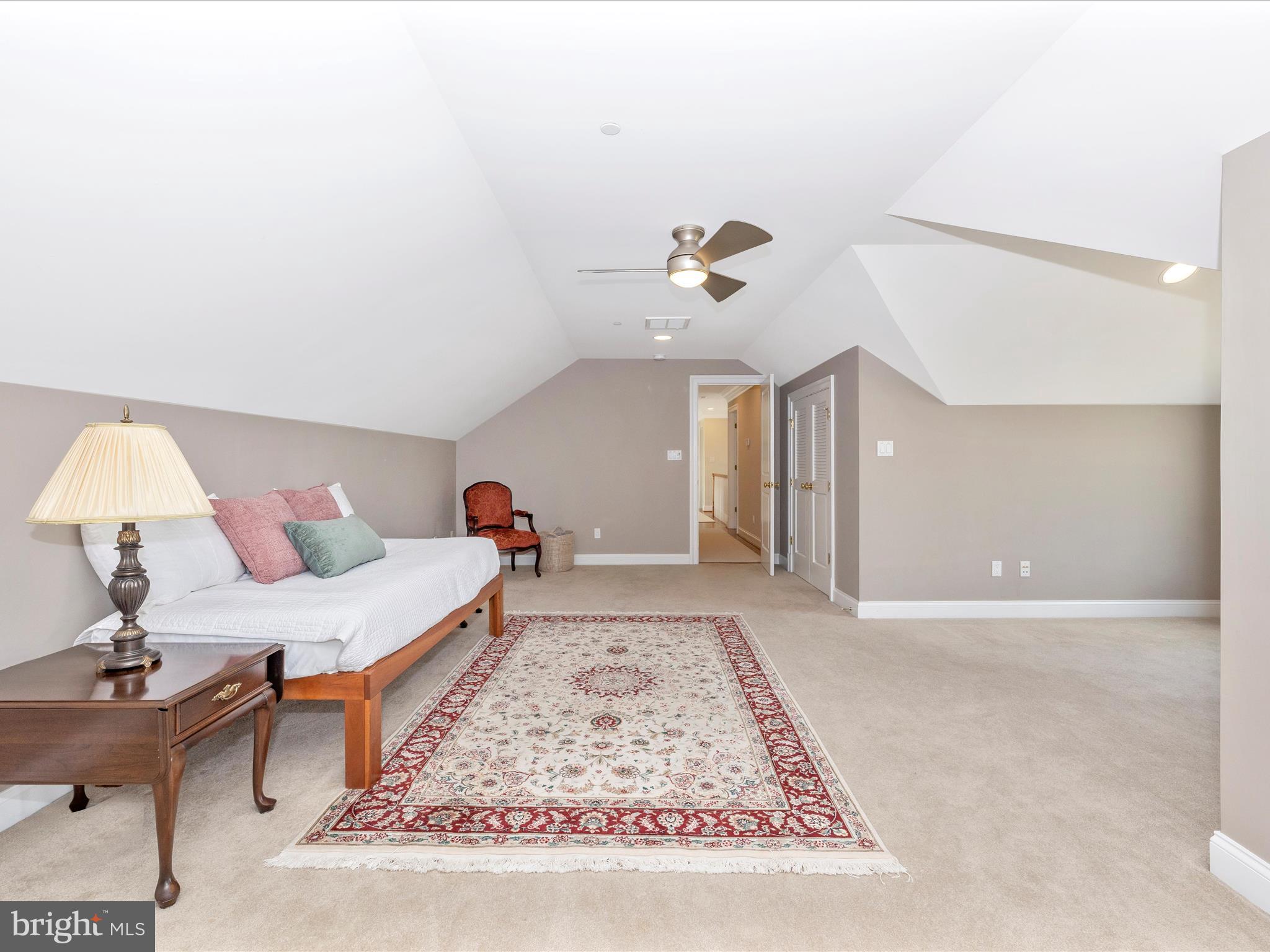 CAROLINES CROSSING - Residential