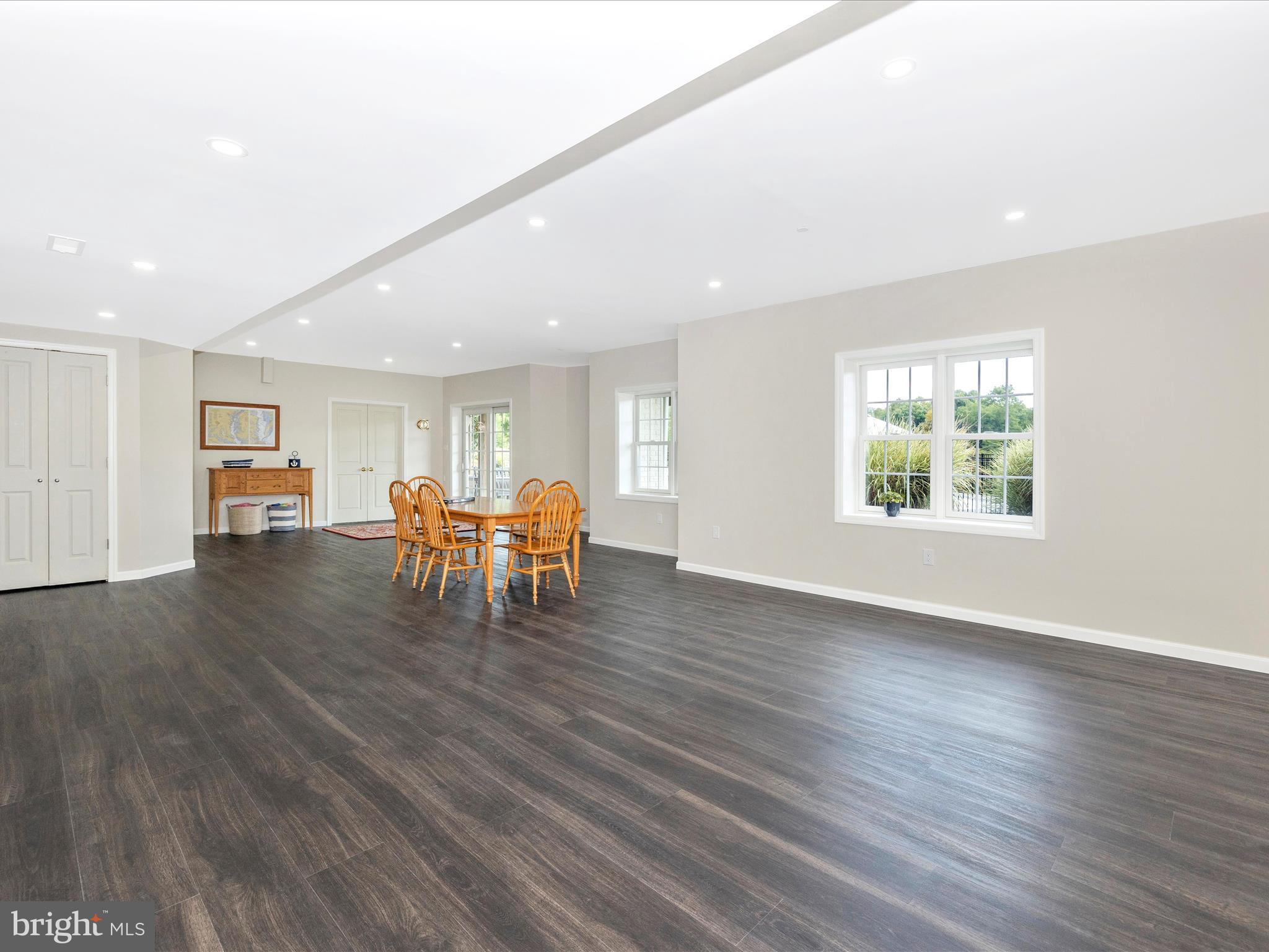 CAROLINES CROSSING - Residential