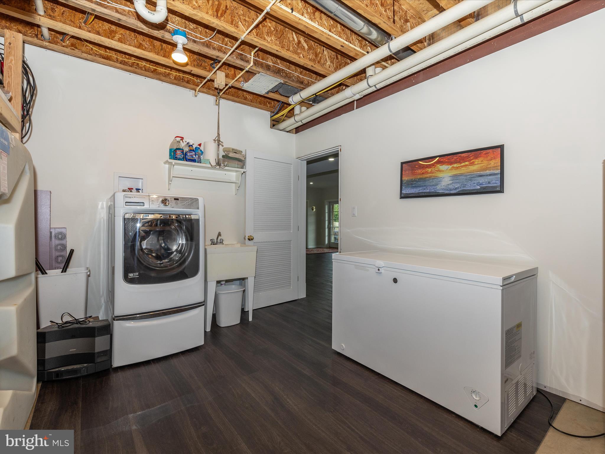 CAROLINES CROSSING - Residential