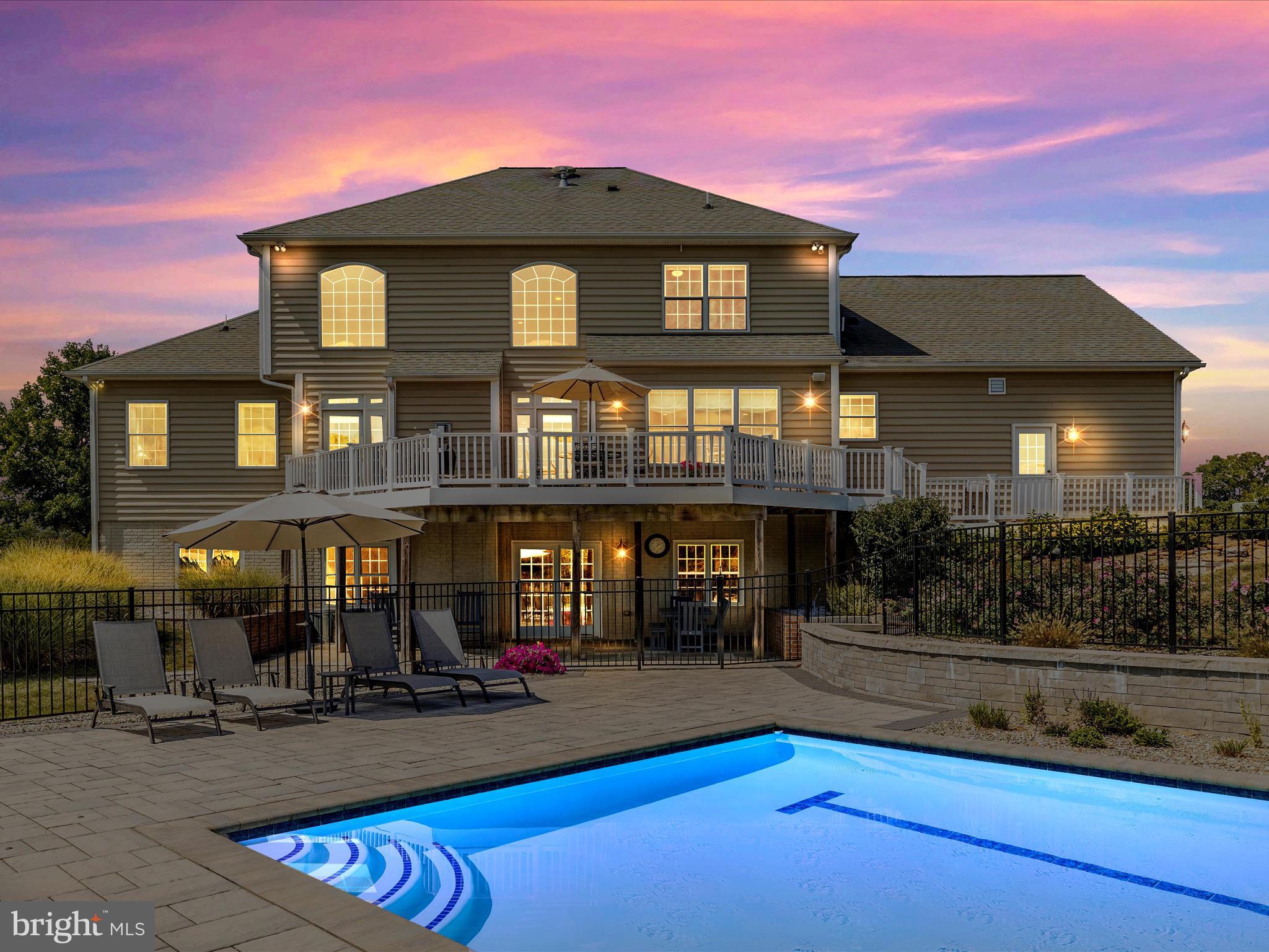 CAROLINES CROSSING - Residential