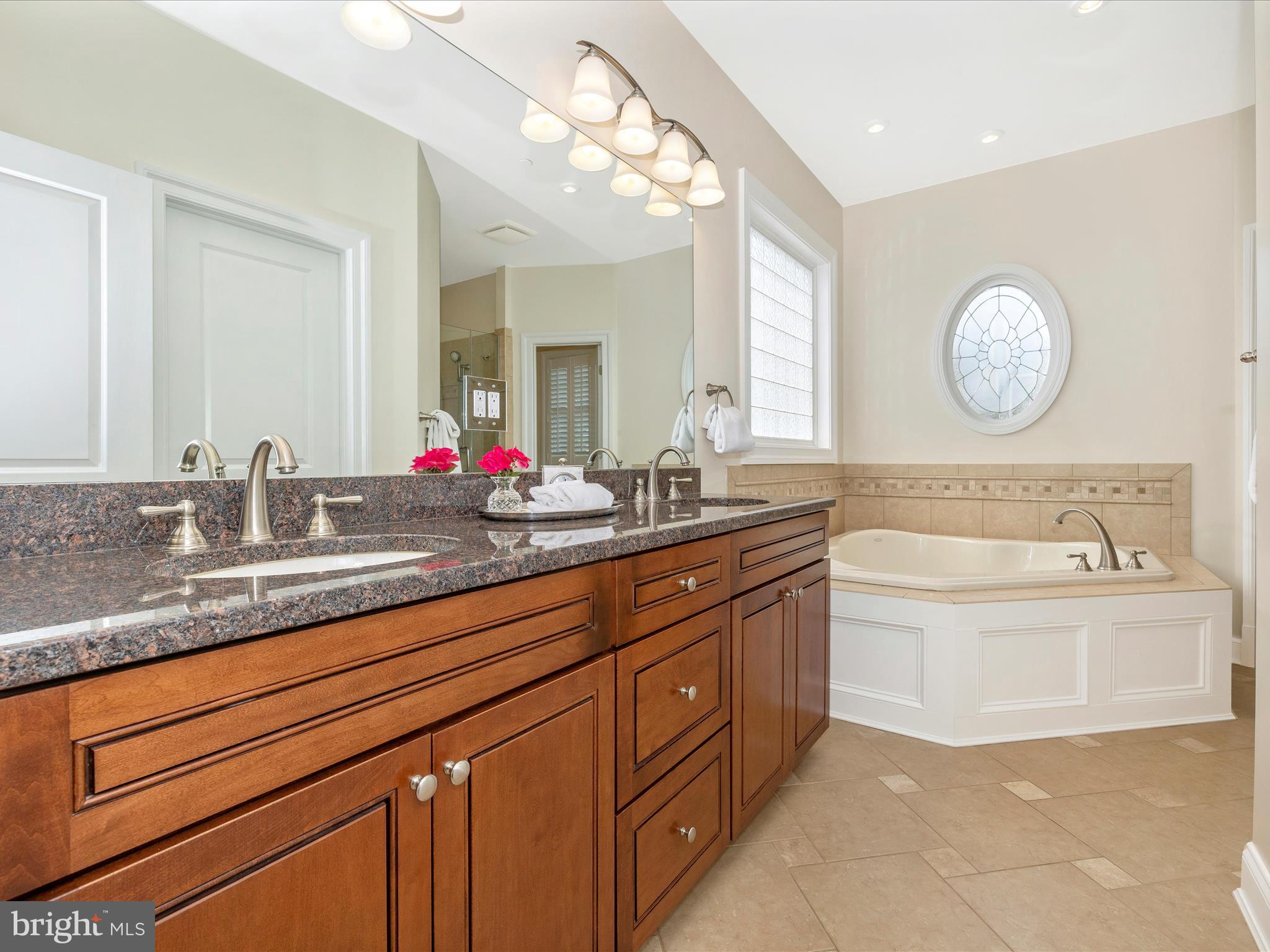 CAROLINES CROSSING - Residential