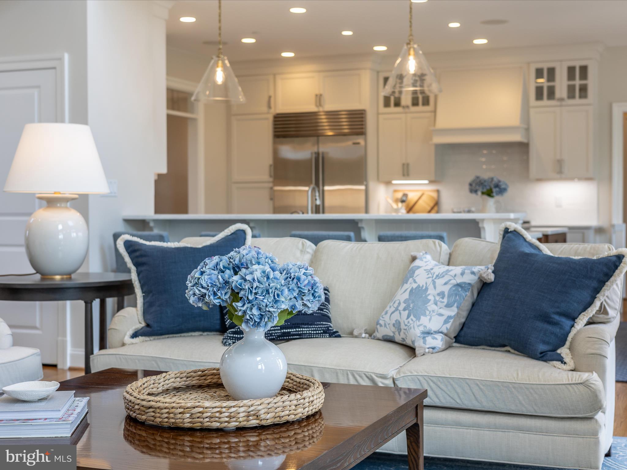 CAROLINES CROSSING - Residential