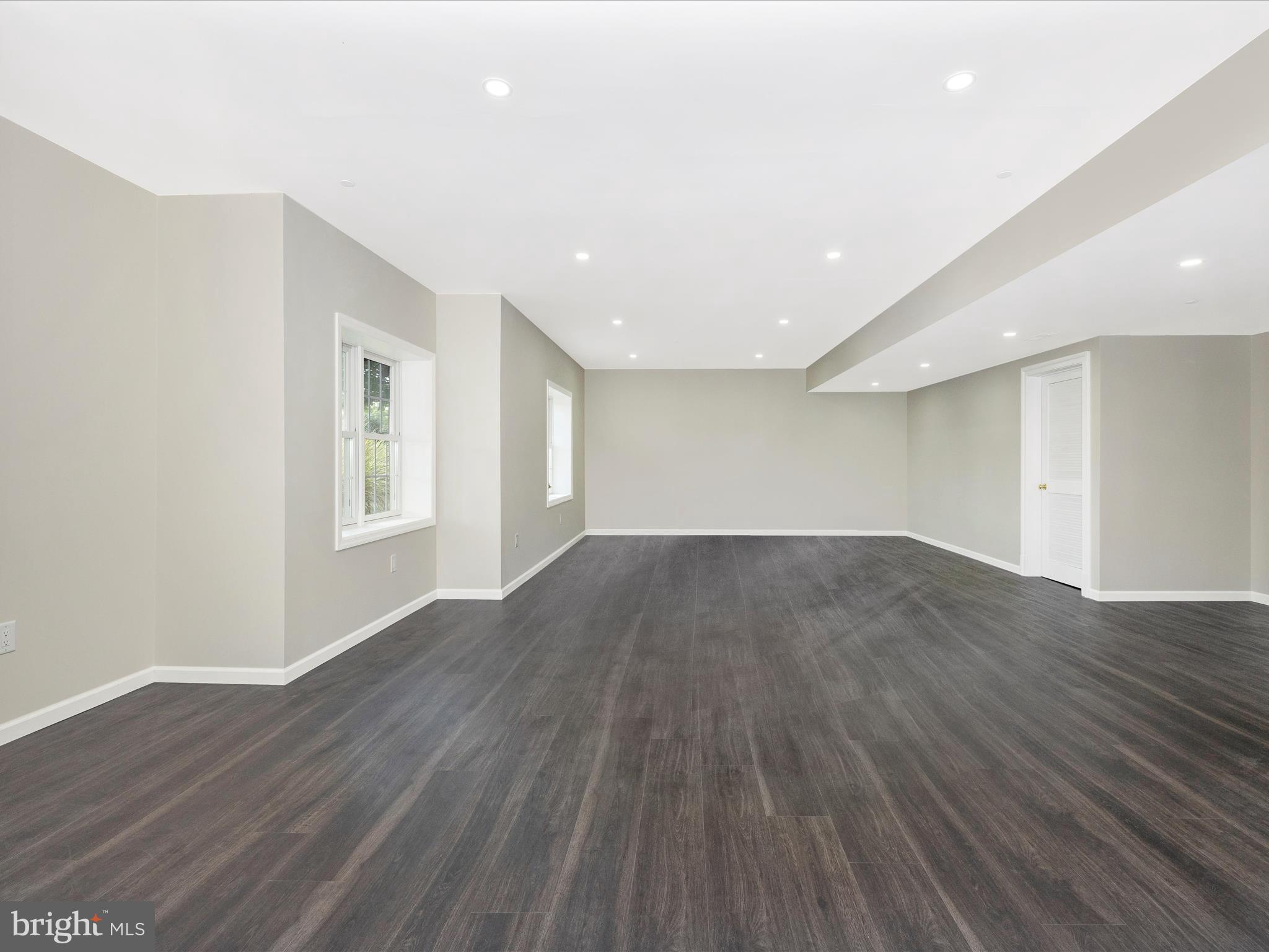 CAROLINES CROSSING - Residential