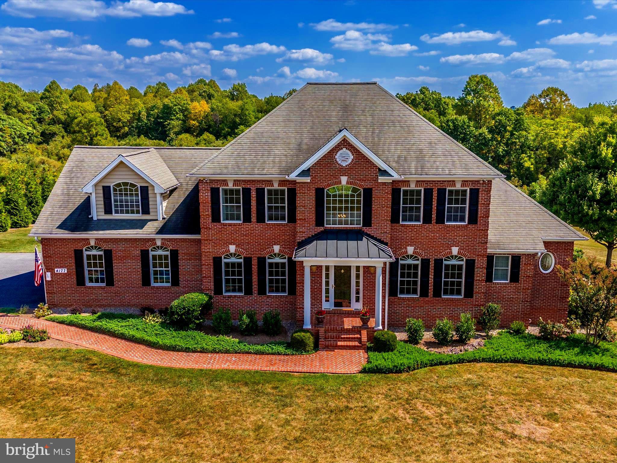 CAROLINES CROSSING - Residential