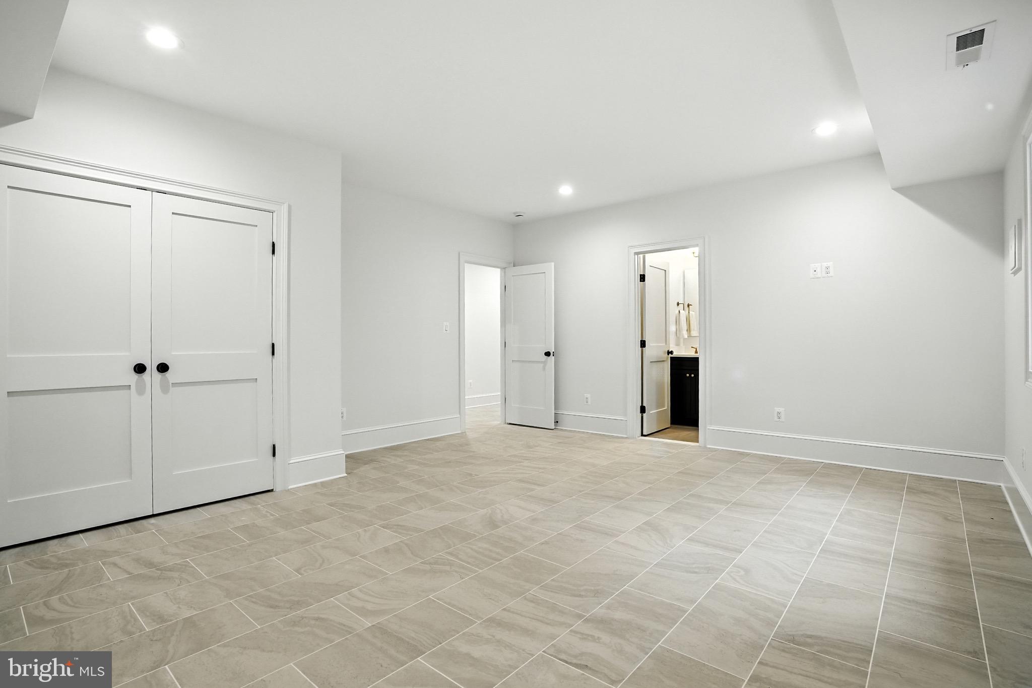 STERLING - Residential