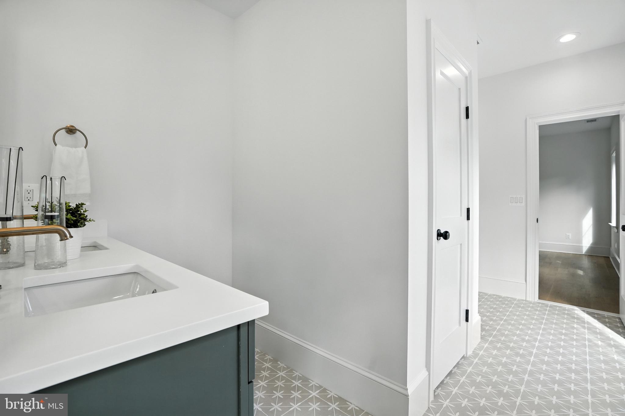 STERLING - Residential