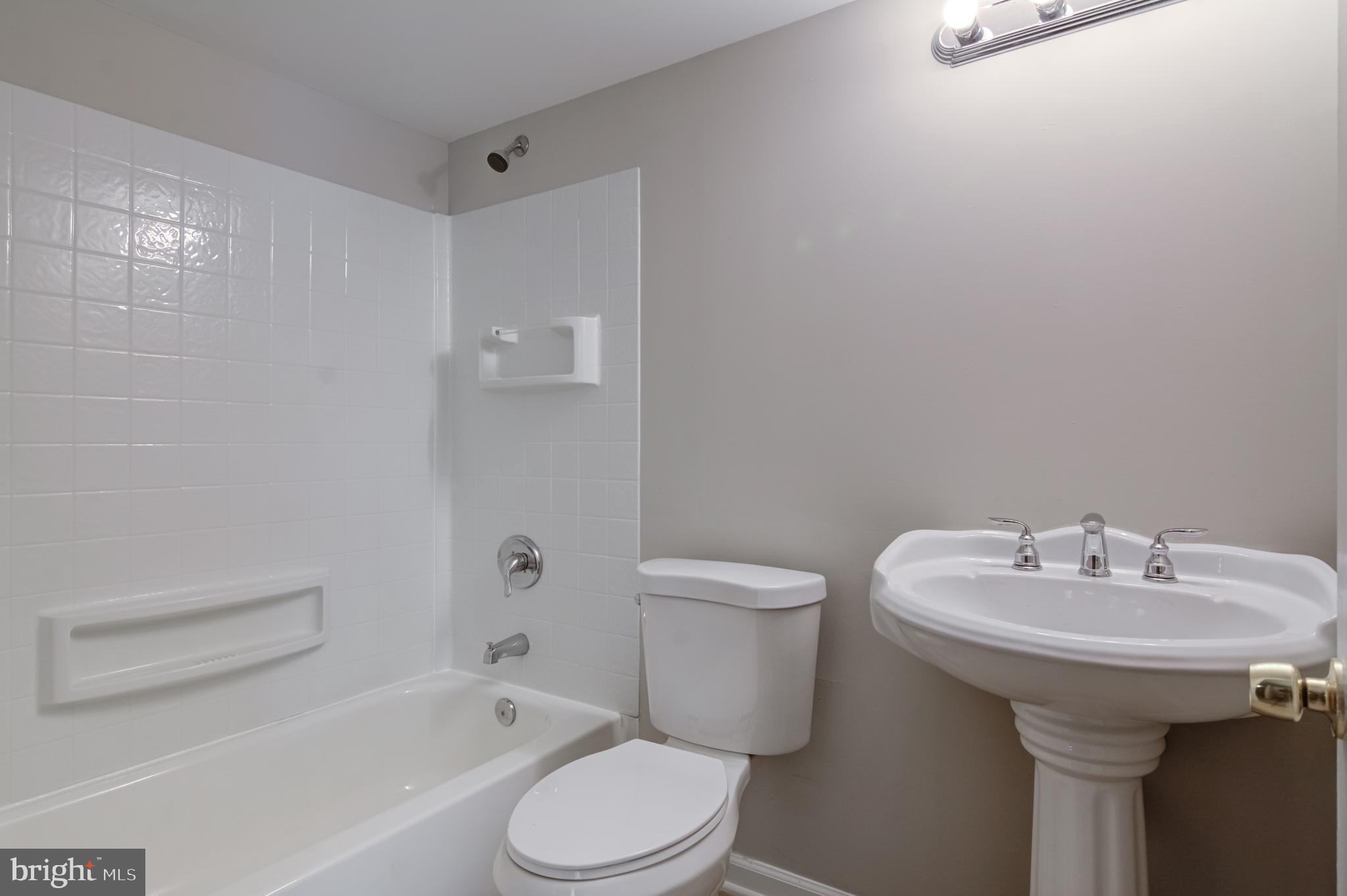 STAFFORD LAKES VILLAGE - Residential