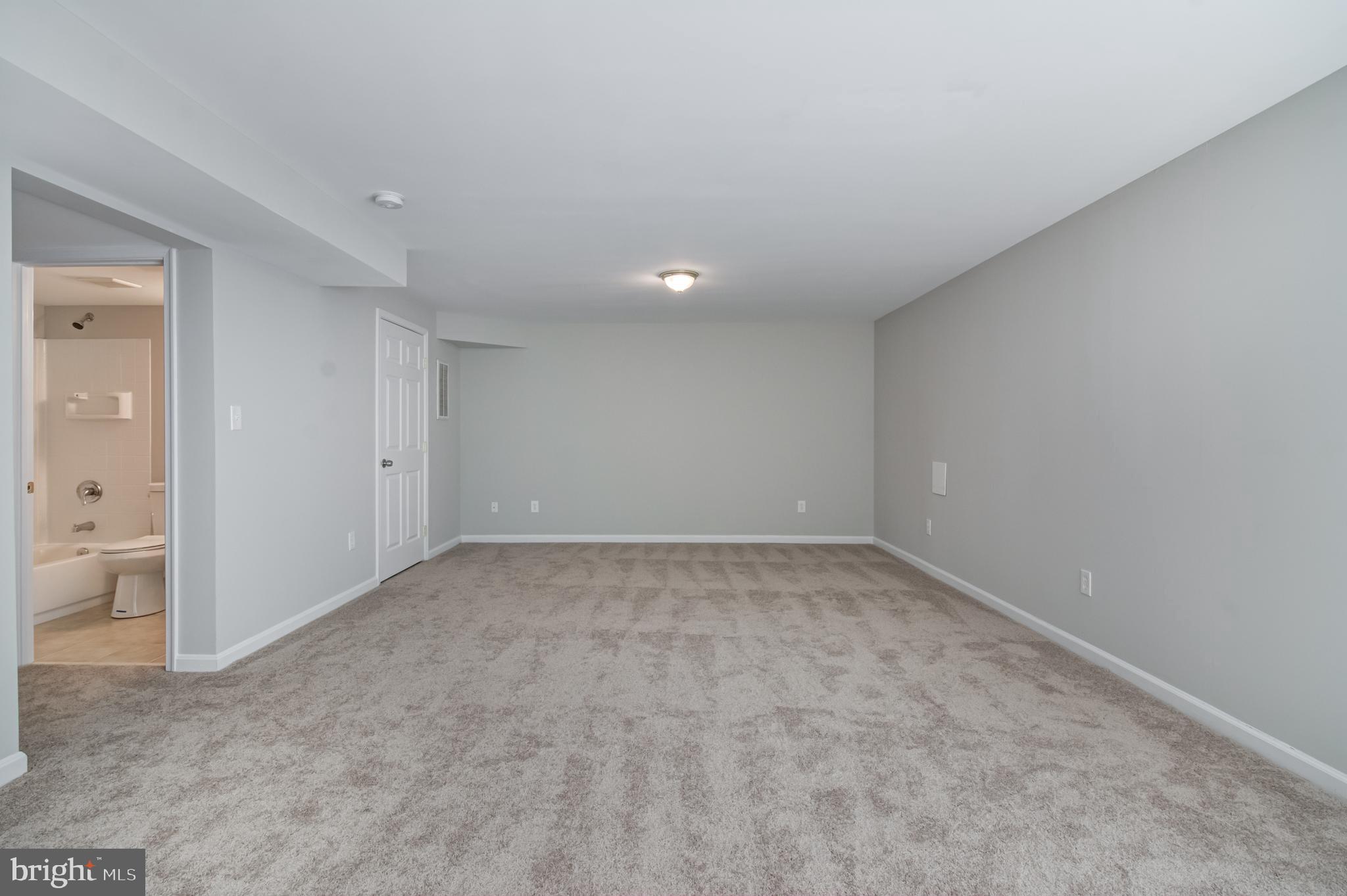 STAFFORD LAKES VILLAGE - Residential