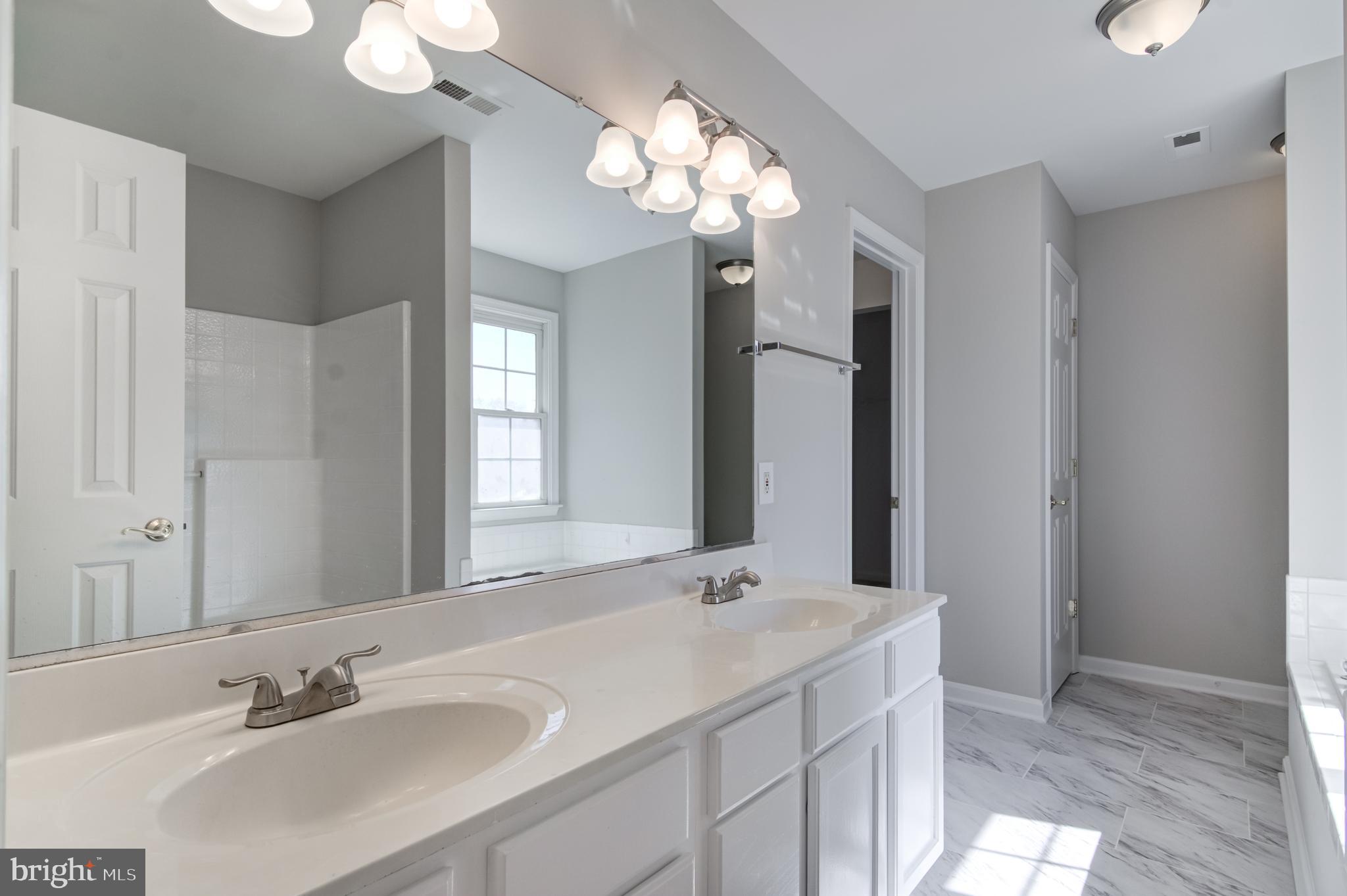 STAFFORD LAKES VILLAGE - Residential