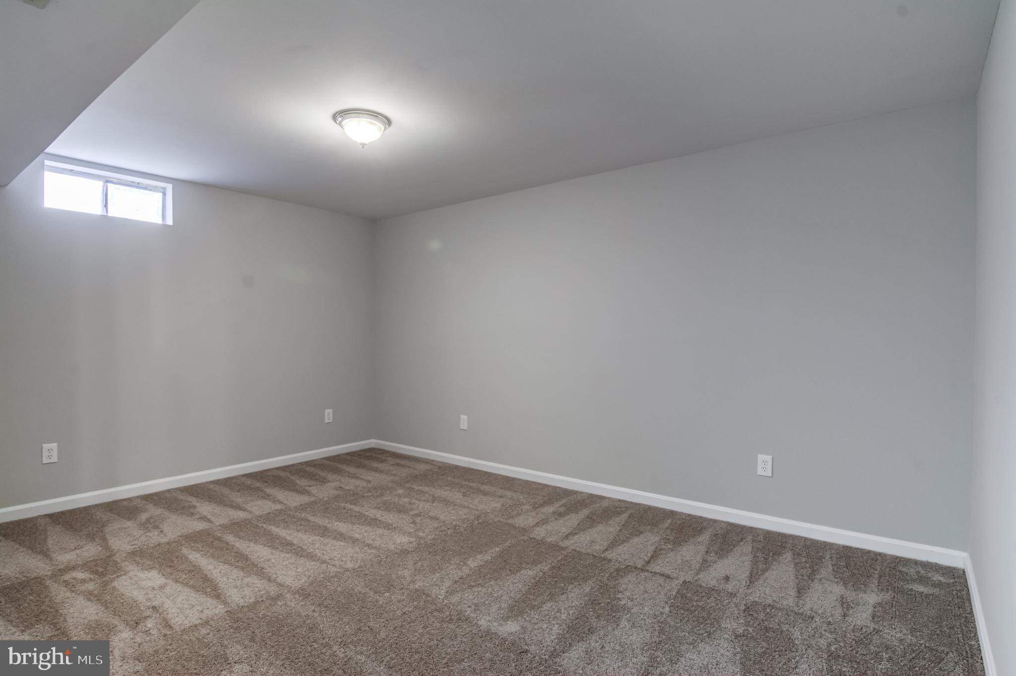 STAFFORD LAKES VILLAGE - Residential