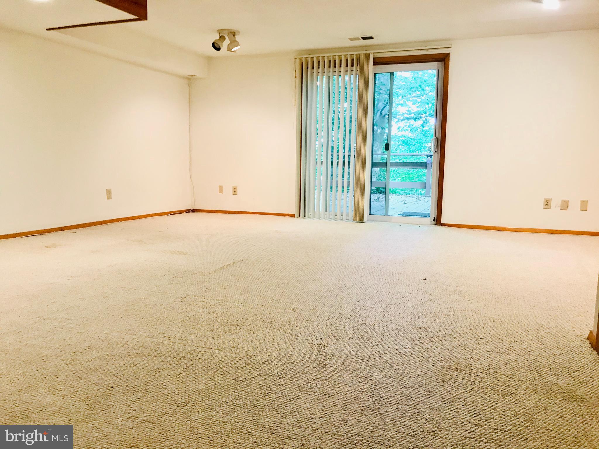 VALLEYBROOK - Residential Lease