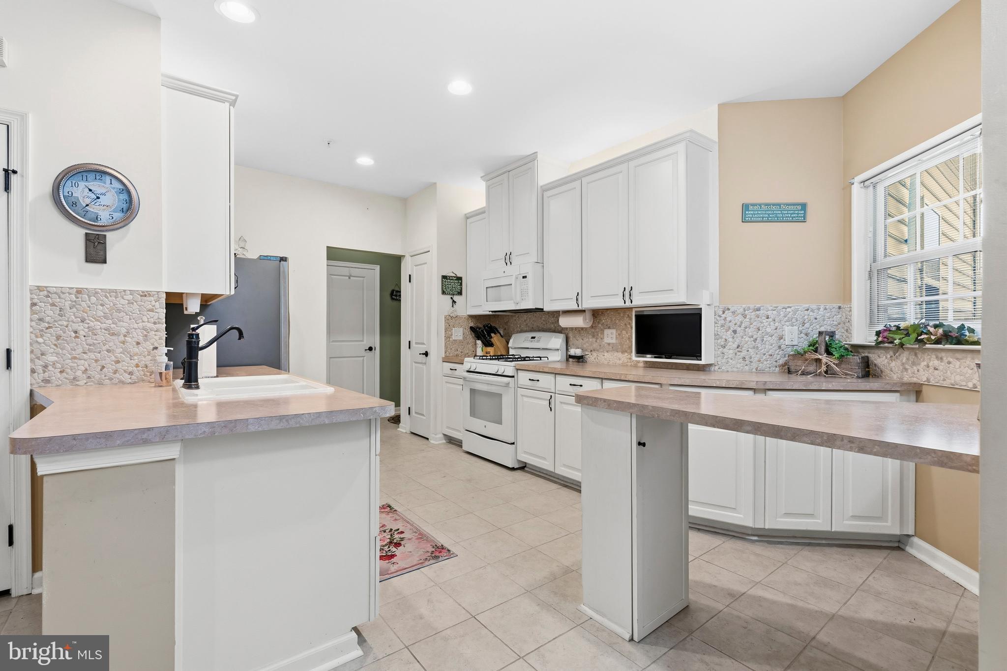 ARBOURS AT MORGAN CR - Residential