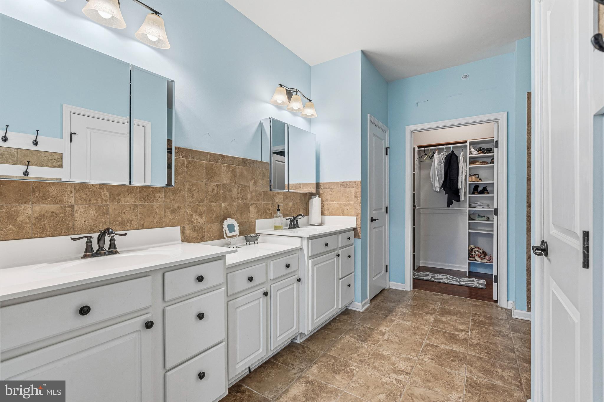 ARBOURS AT MORGAN CR - Residential