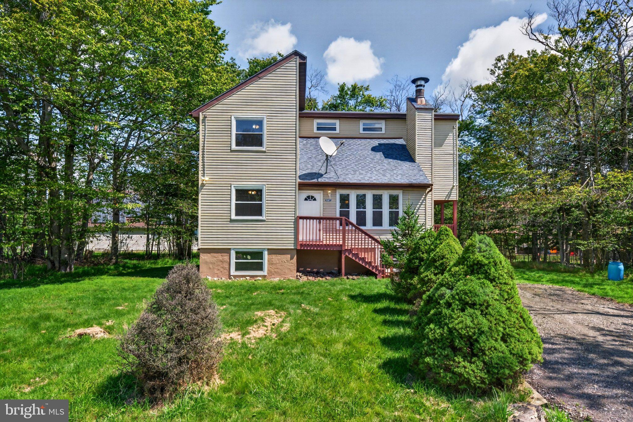 1894 PINECREST COURT K739