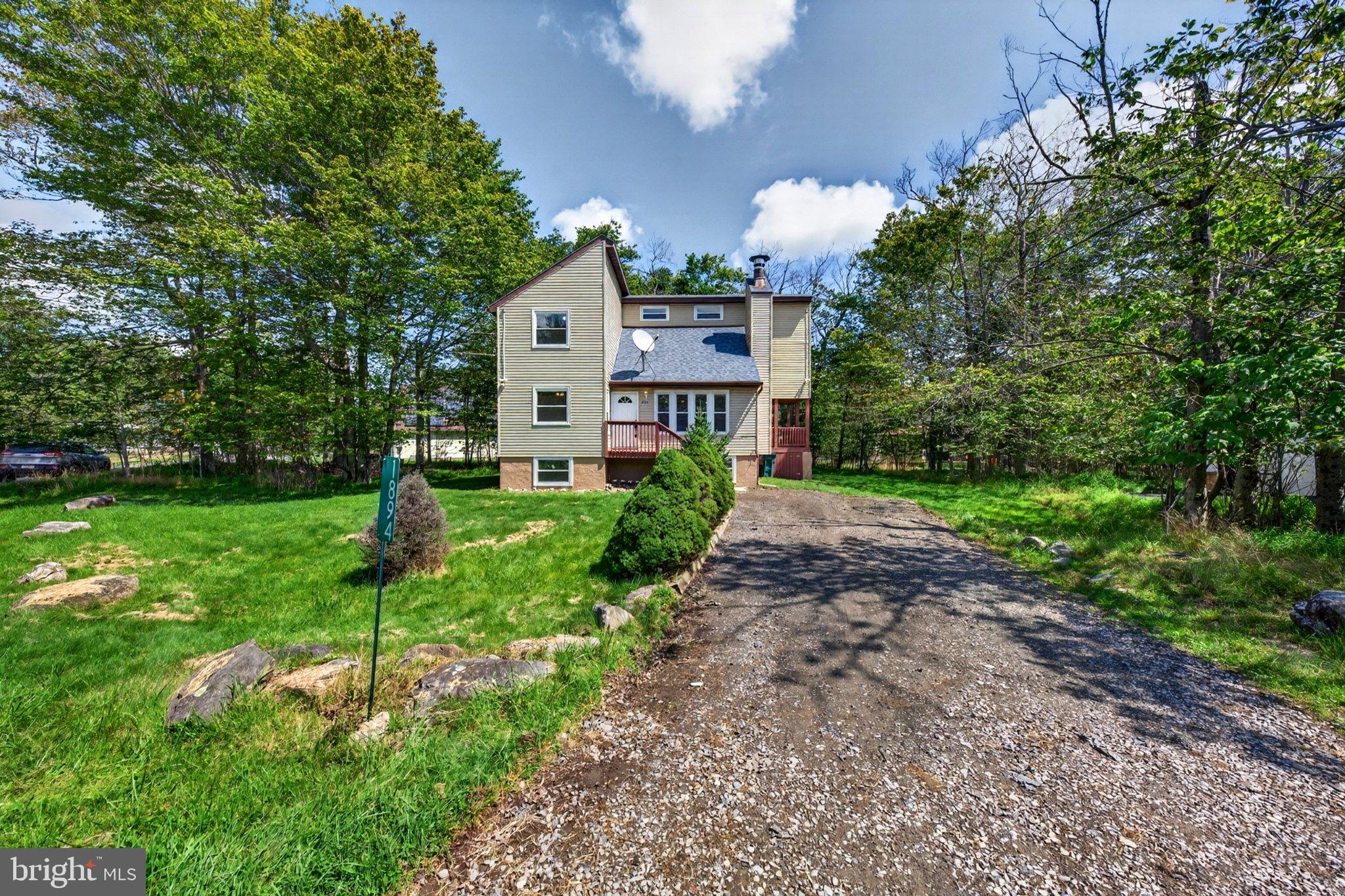 1894 PINECREST COURT K739