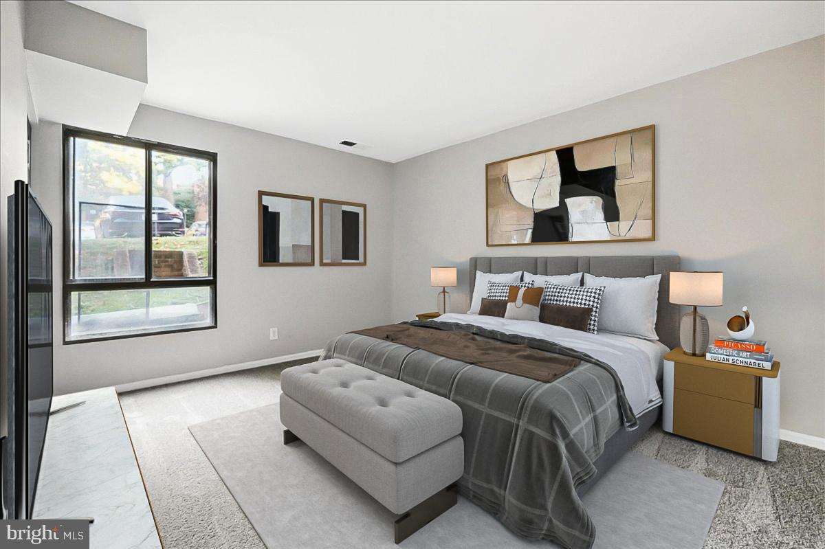 HERITAGE COURT - Residential