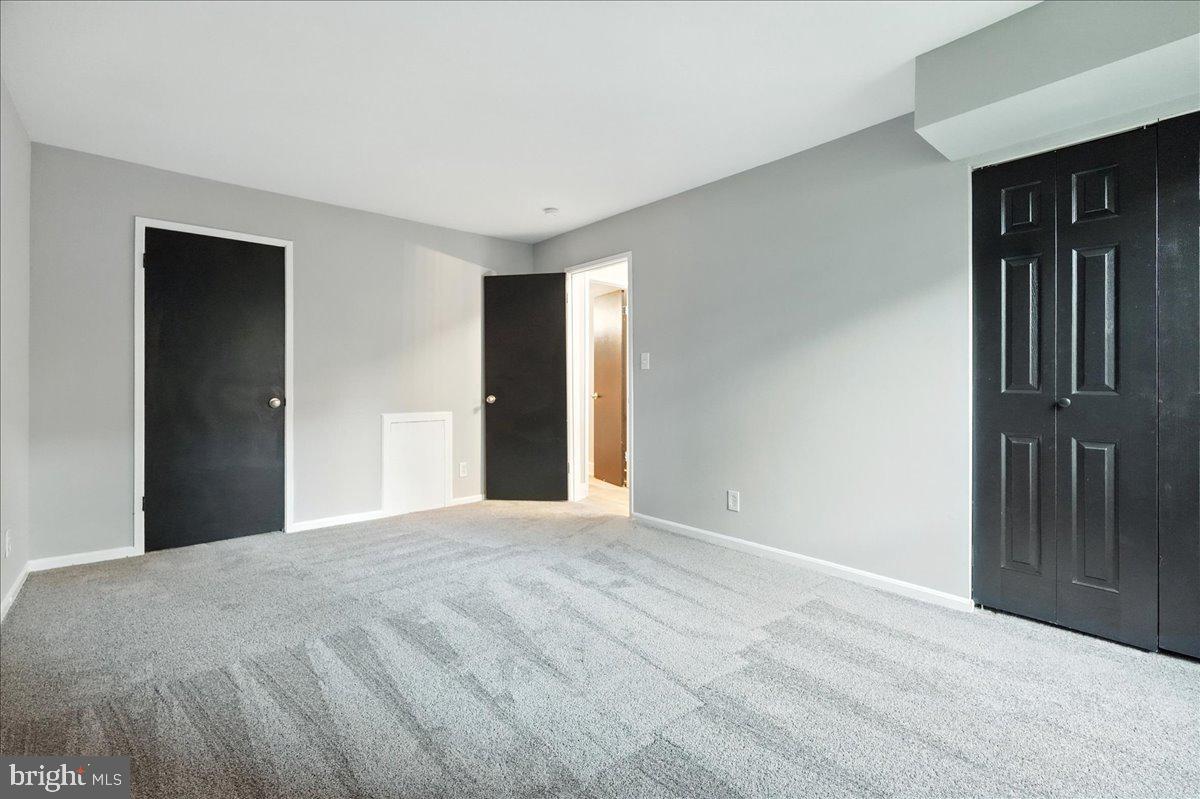 HERITAGE COURT - Residential