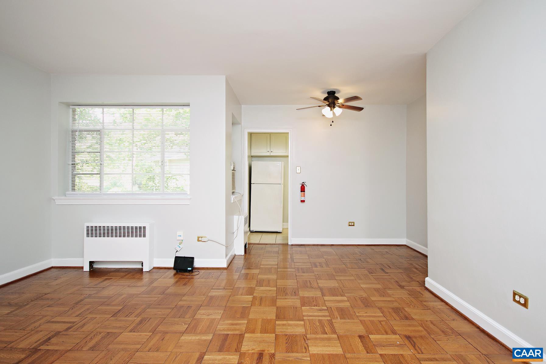 32 UNIVERSITY CIR 202