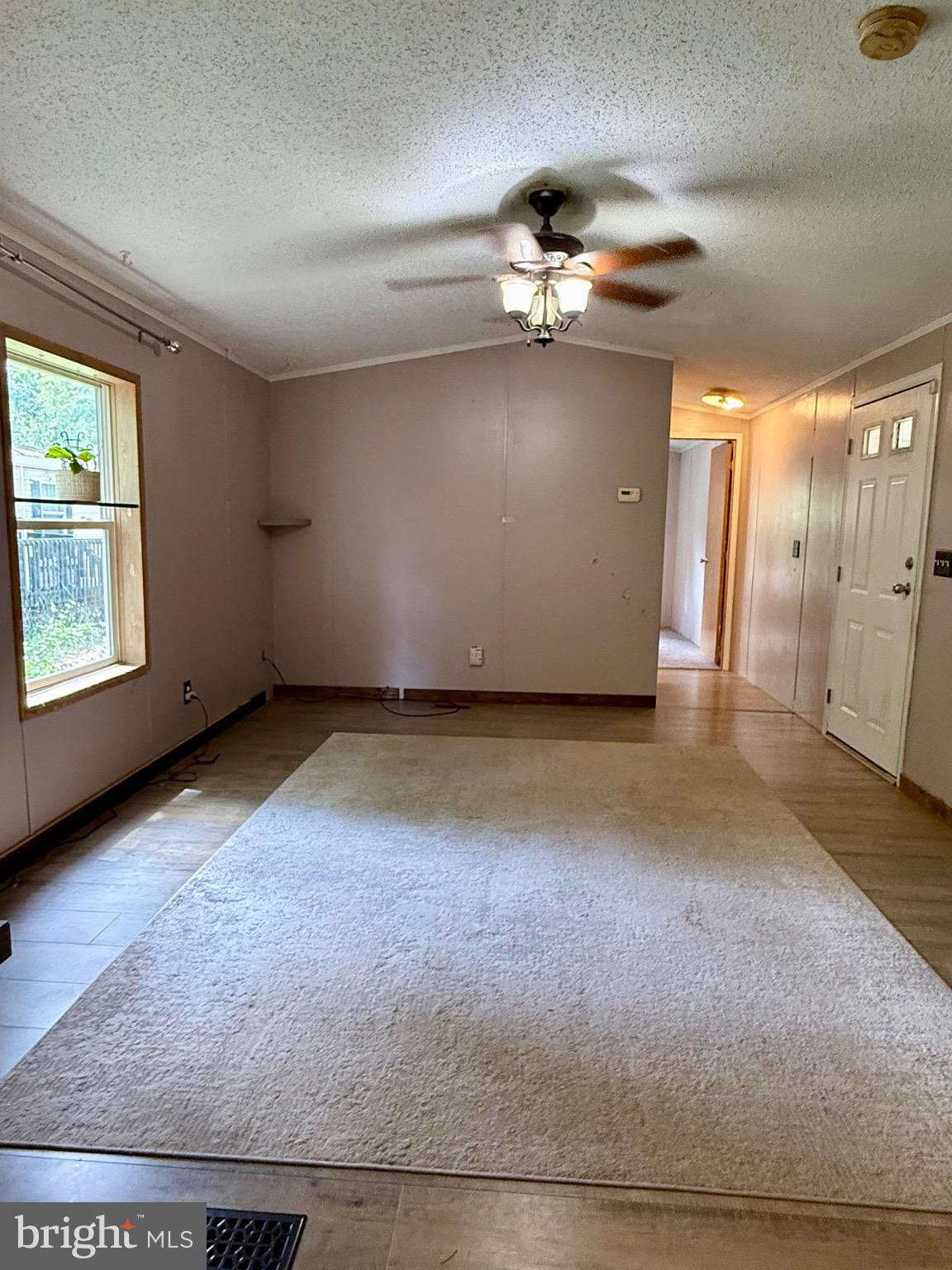 248 HARDING HIGHWAY E8