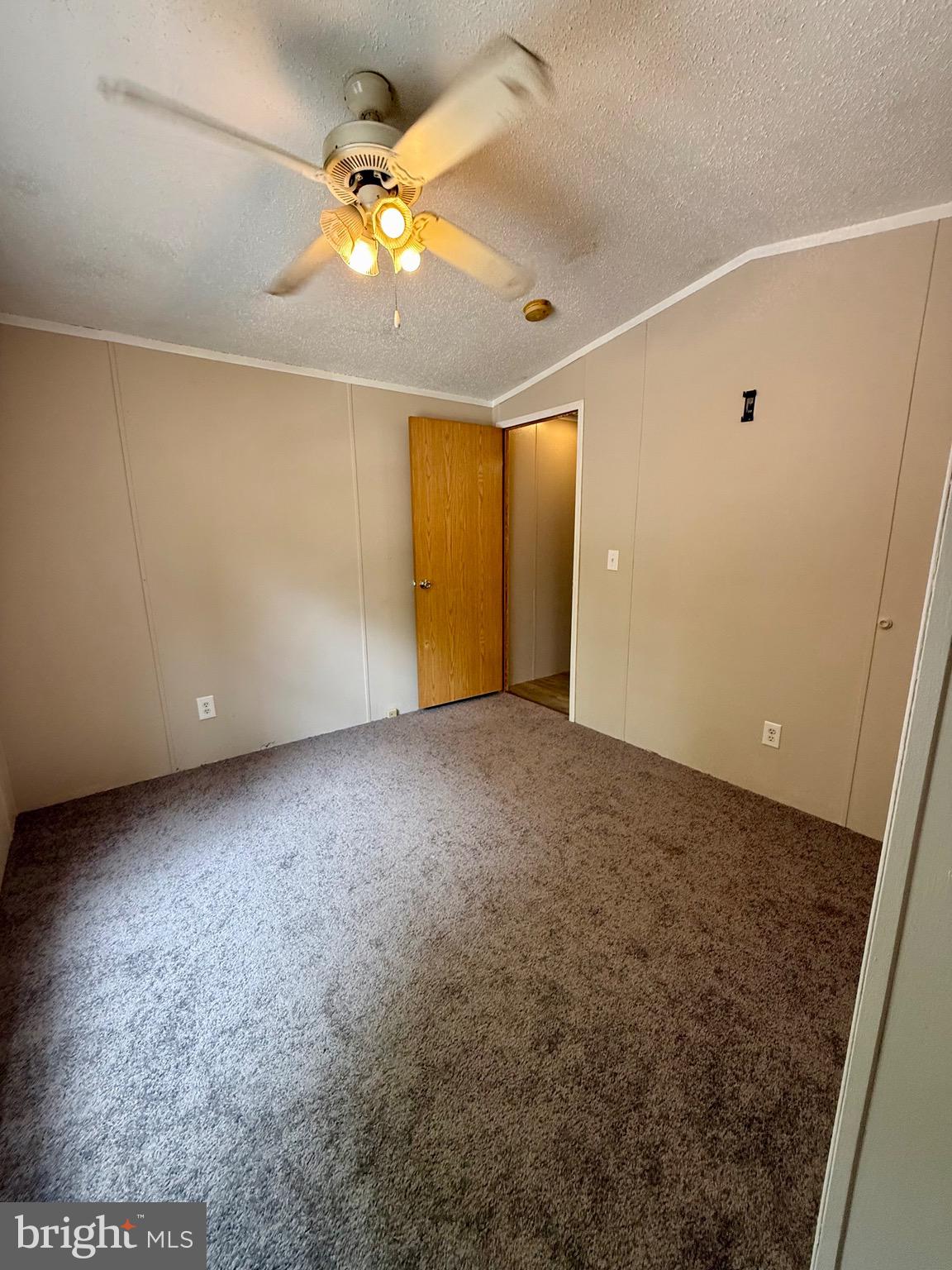 248 HARDING HIGHWAY E8