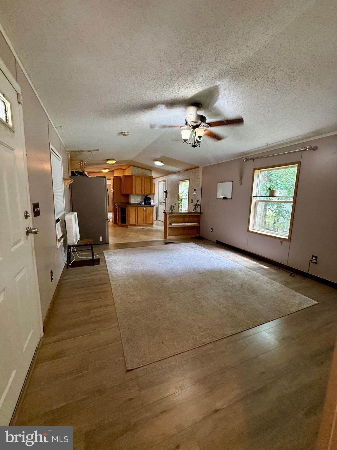 248 HARDING HIGHWAY E8